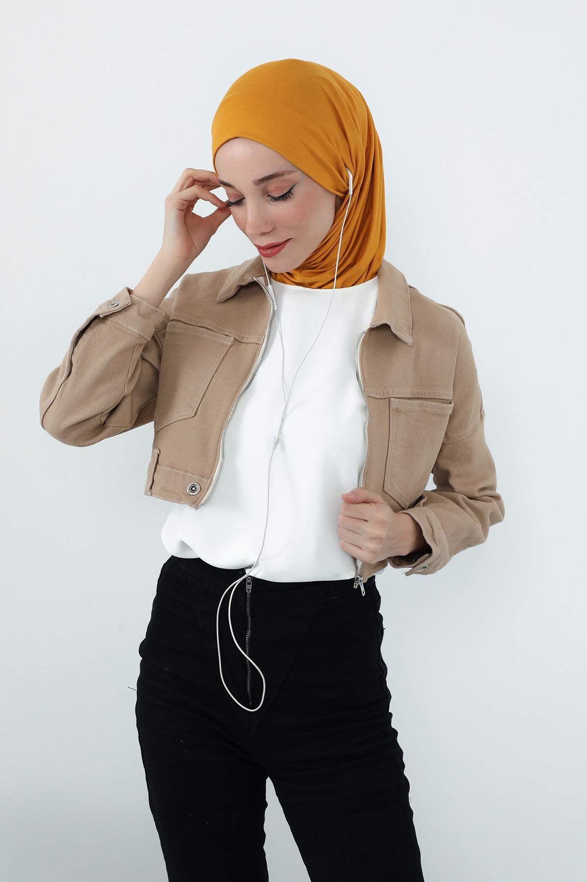 Boyun Kapatıcı Özellikli ve Kulaklık Girişli Penye Bone,B-94