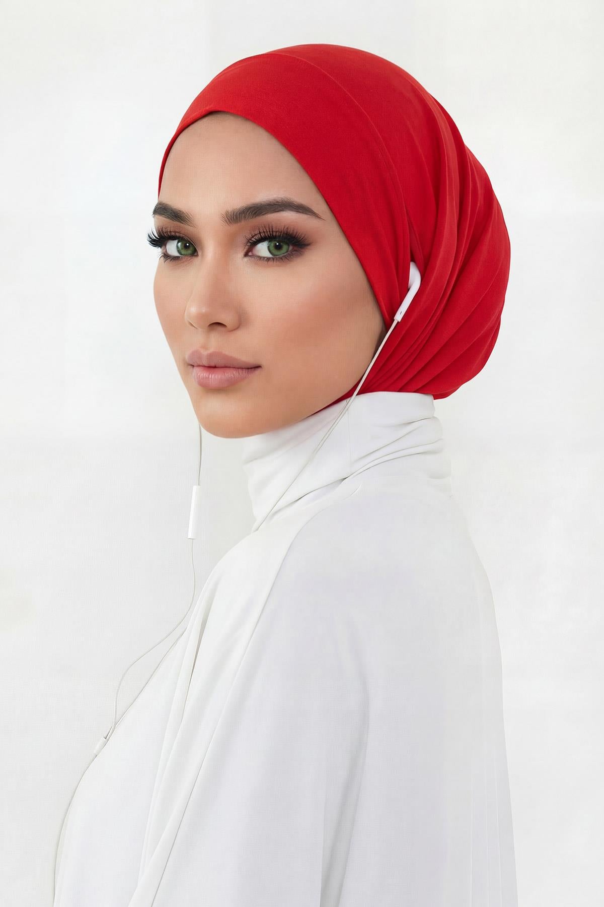 Boyun Kapatıcı Özellikli ve Kulaklık Girişli Penye Bone,B-94