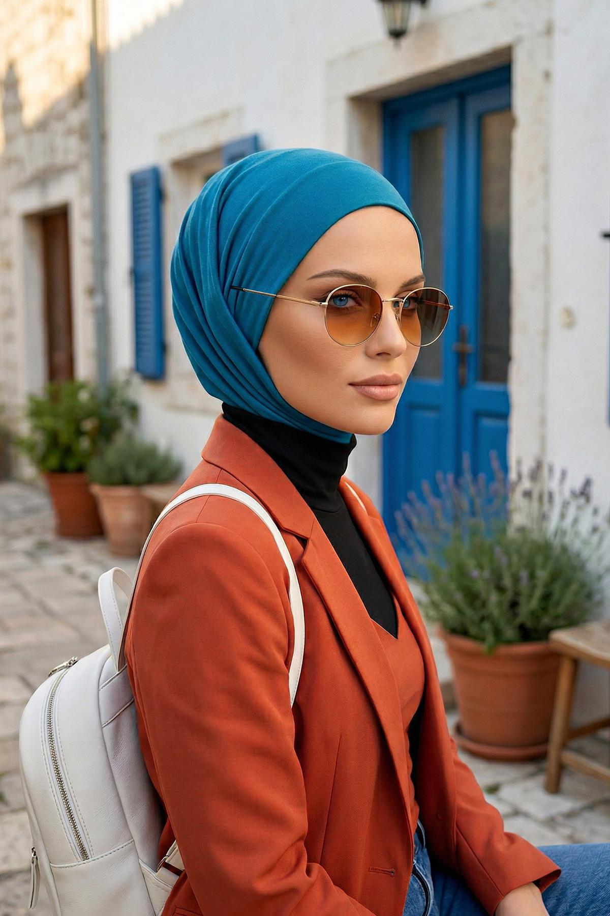 Boyun Kapatıcı Özellikli ve Kulaklık Girişli Penye Bone,B-94