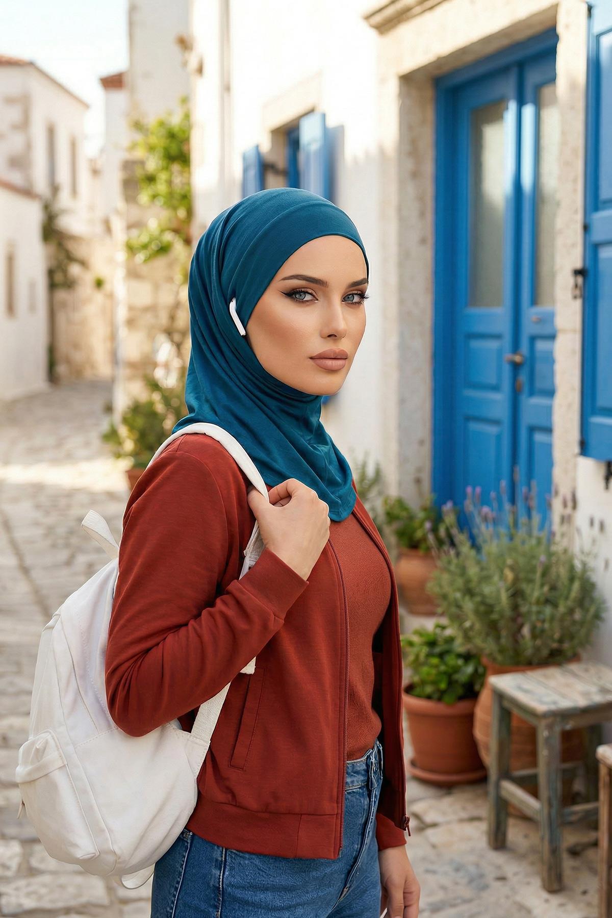 Boyun Kapatıcı Özellikli ve Kulaklık Girişli Penye Bone,B-94