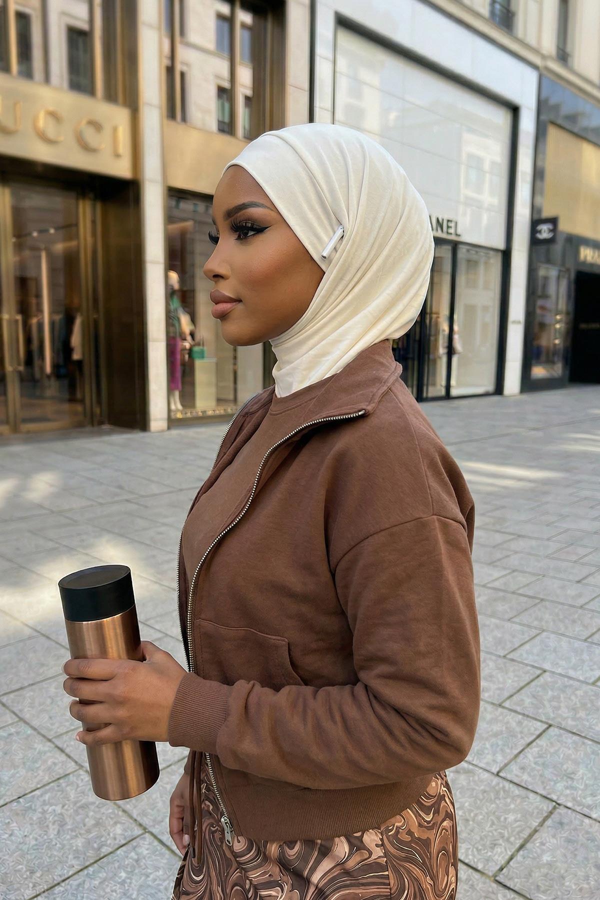 Boyun Kapatıcı Özellikli ve Kulaklık Girişli Penye Bone,B-94