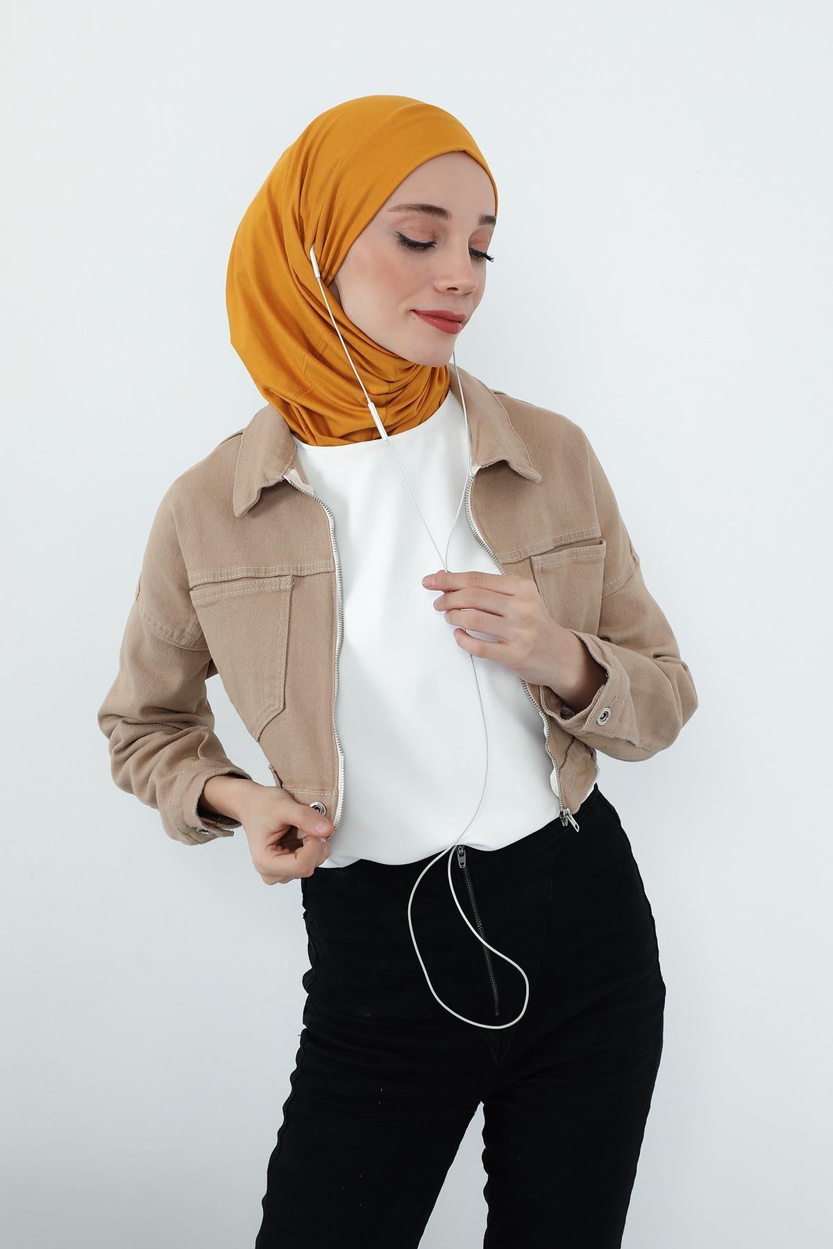 Boyun Kapatıcı Özellikli ve Kulaklık Girişli Penye Bone,B-94