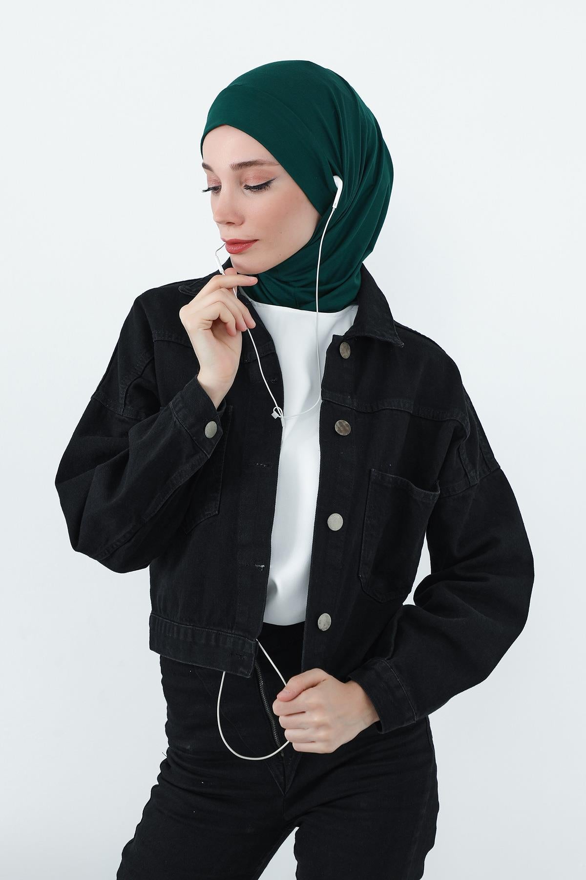 Boyun Kapatıcı Özellikli ve Kulaklık Girişli Penye Bone,B-94