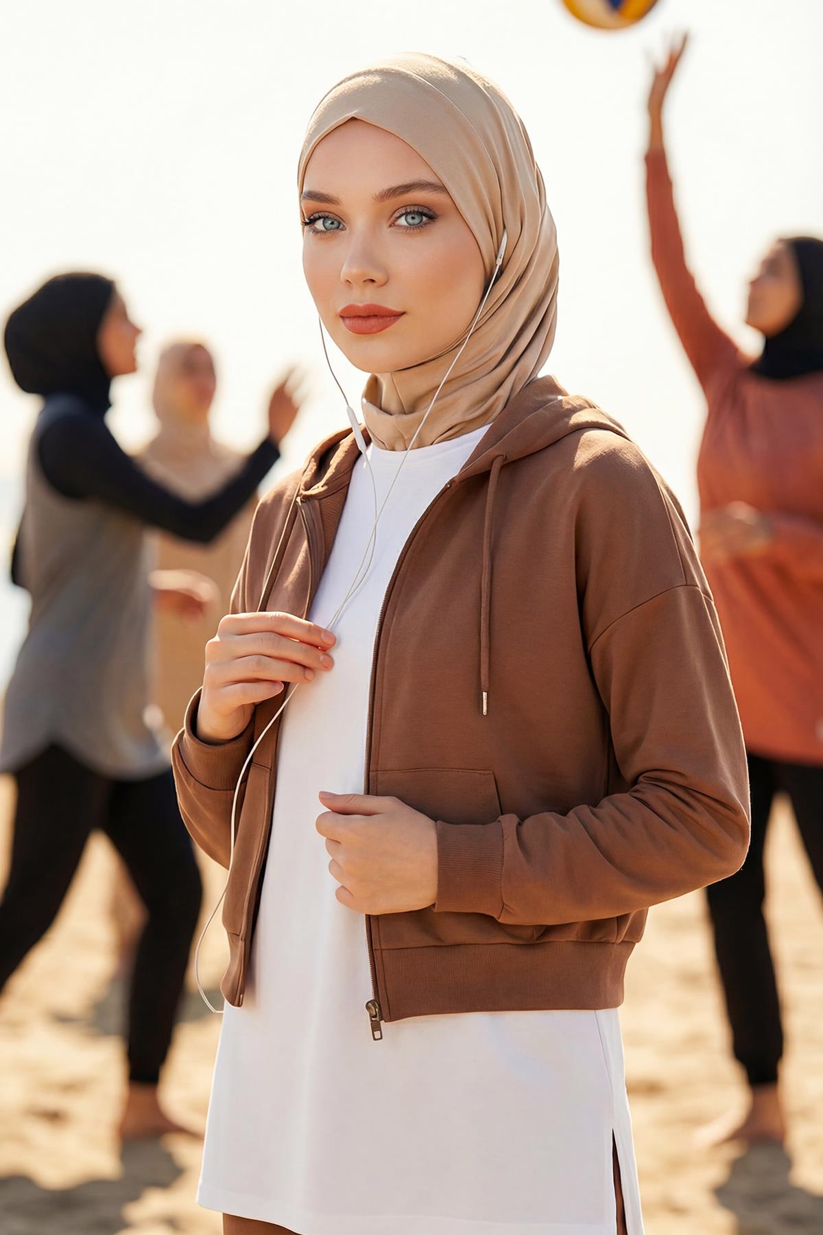 Boyun Kapatıcı Özellikli ve Kulaklık Girişli Penye Bone,B-94