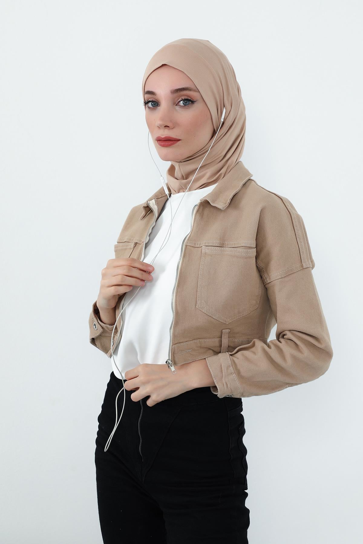 Boyun Kapatıcı Özellikli ve Kulaklık Girişli Penye Bone,B-94