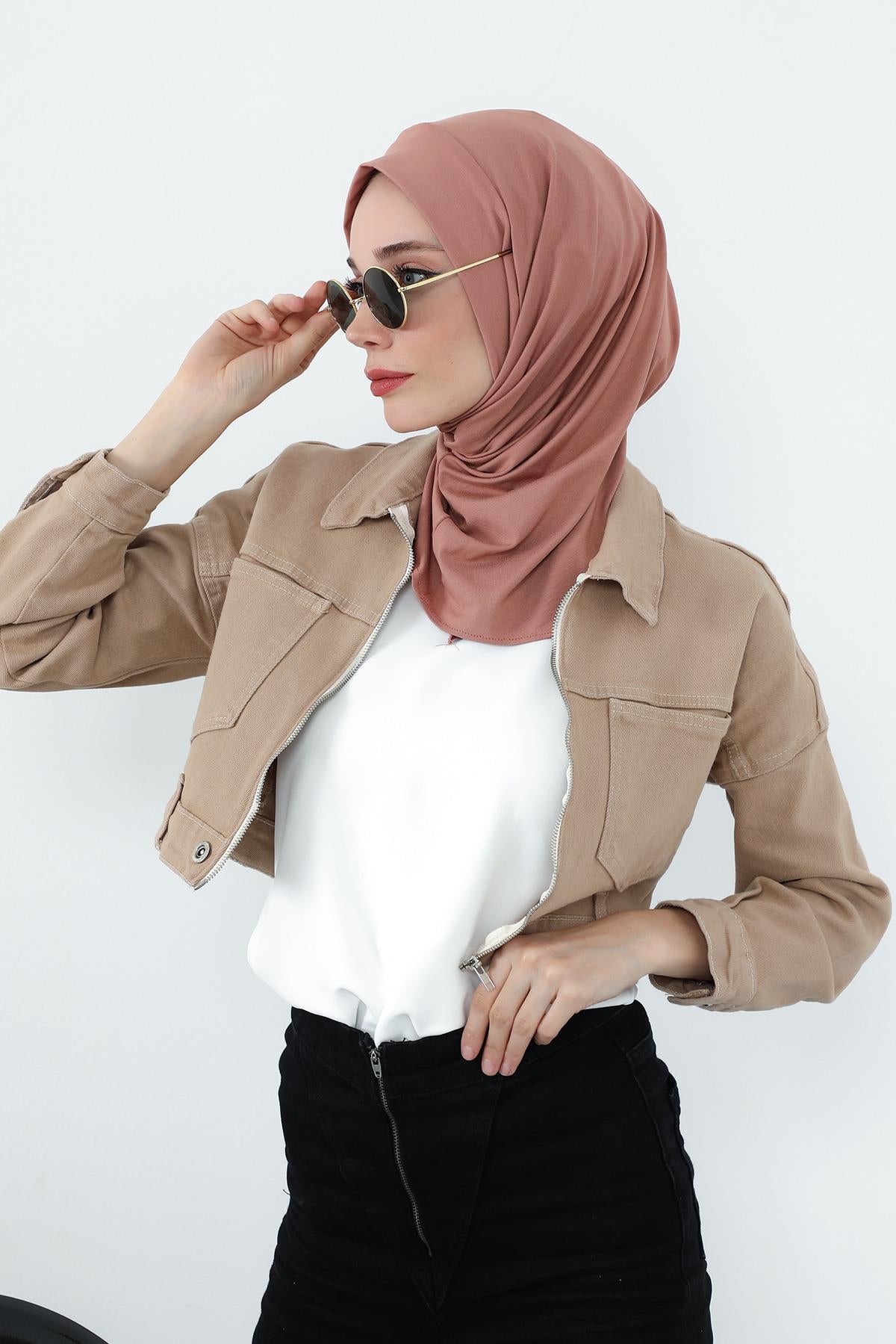 Boyun Kapatıcı Özellikli ve Kulaklık Girişli Penye Bone,B-94