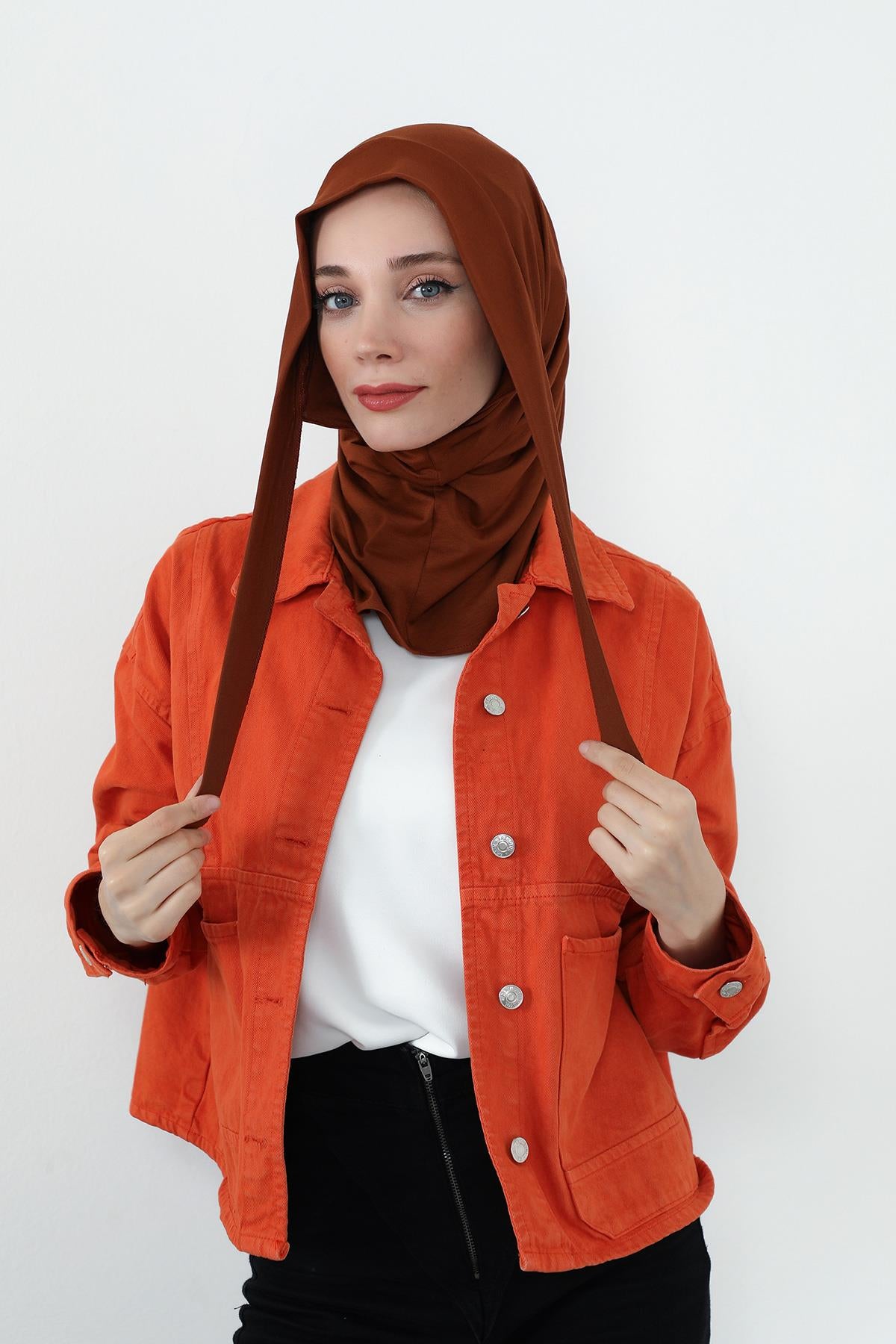 Boyun Kapatıcı Özellikli ve Kulaklık Girişli Penye Bone,B-94