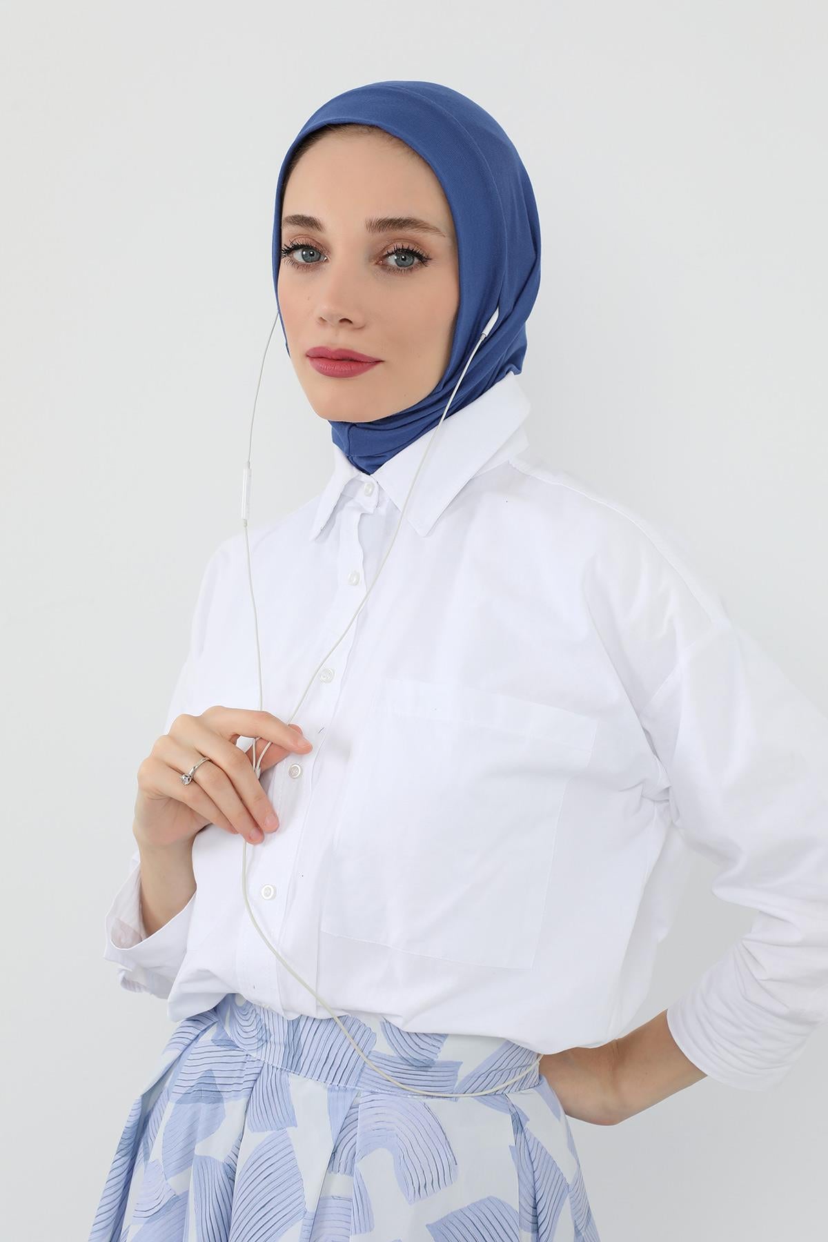 Boyun Kapatıcı Özellikli ve Kulaklık Girişli Penye Bone,BE-TG-B-94