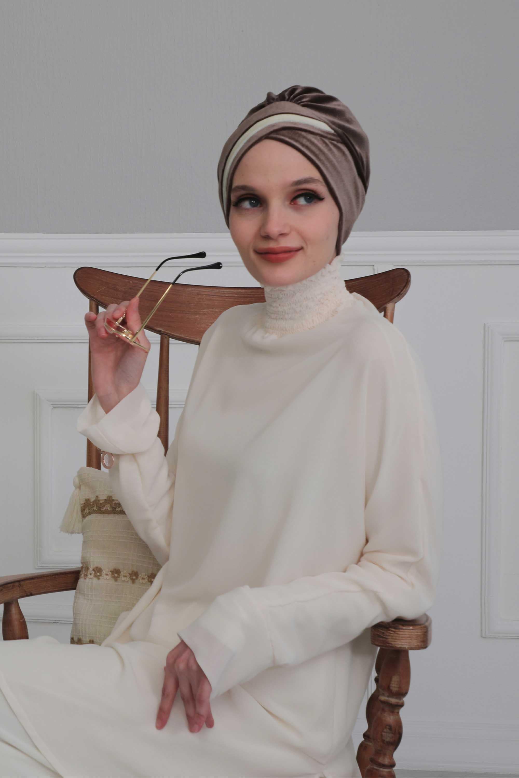 Çift Renkli Kadife Bone,B-23K