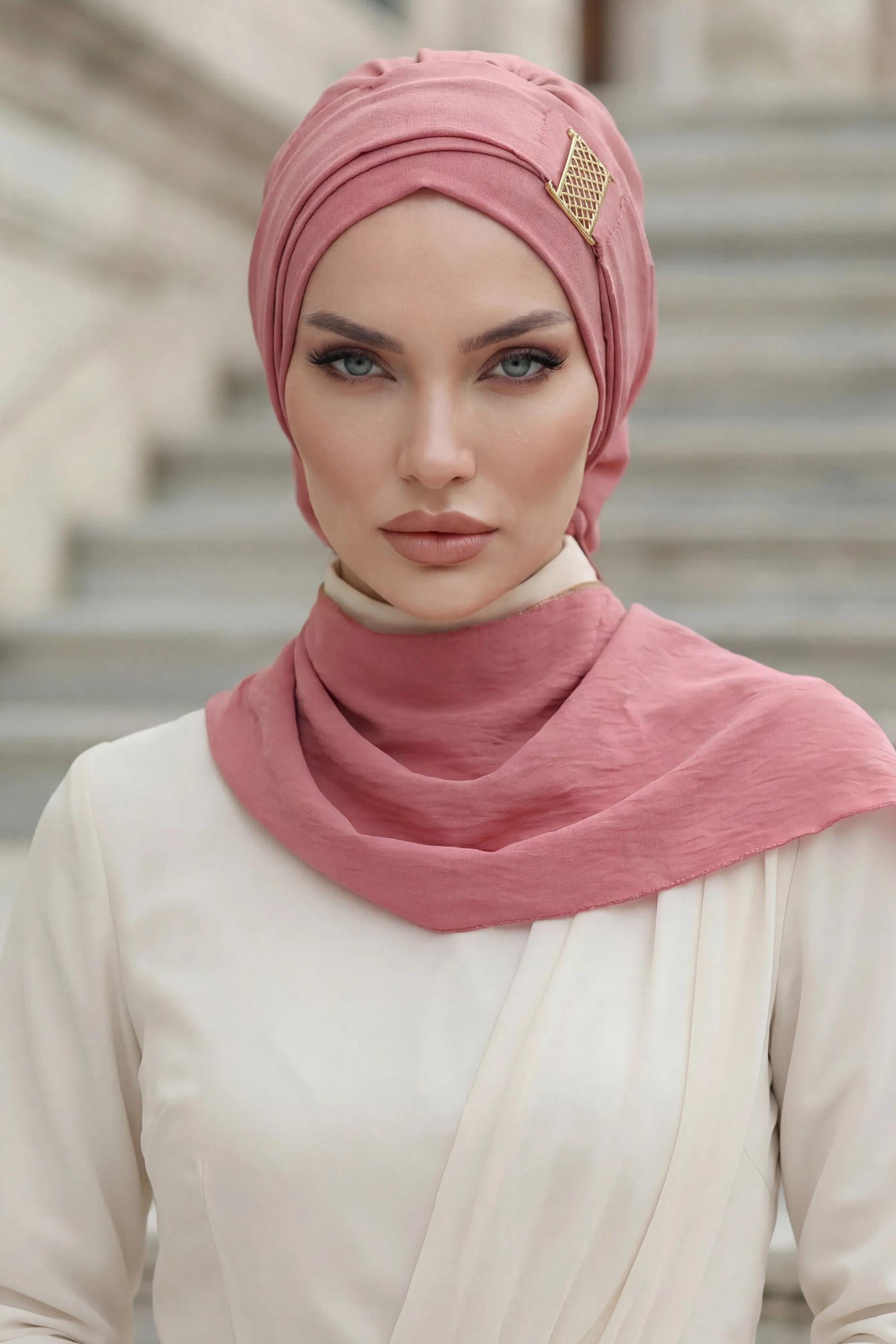 Dekolte Kapatabilen Gold Aksesuarlı Hazır Türban,HT-11A