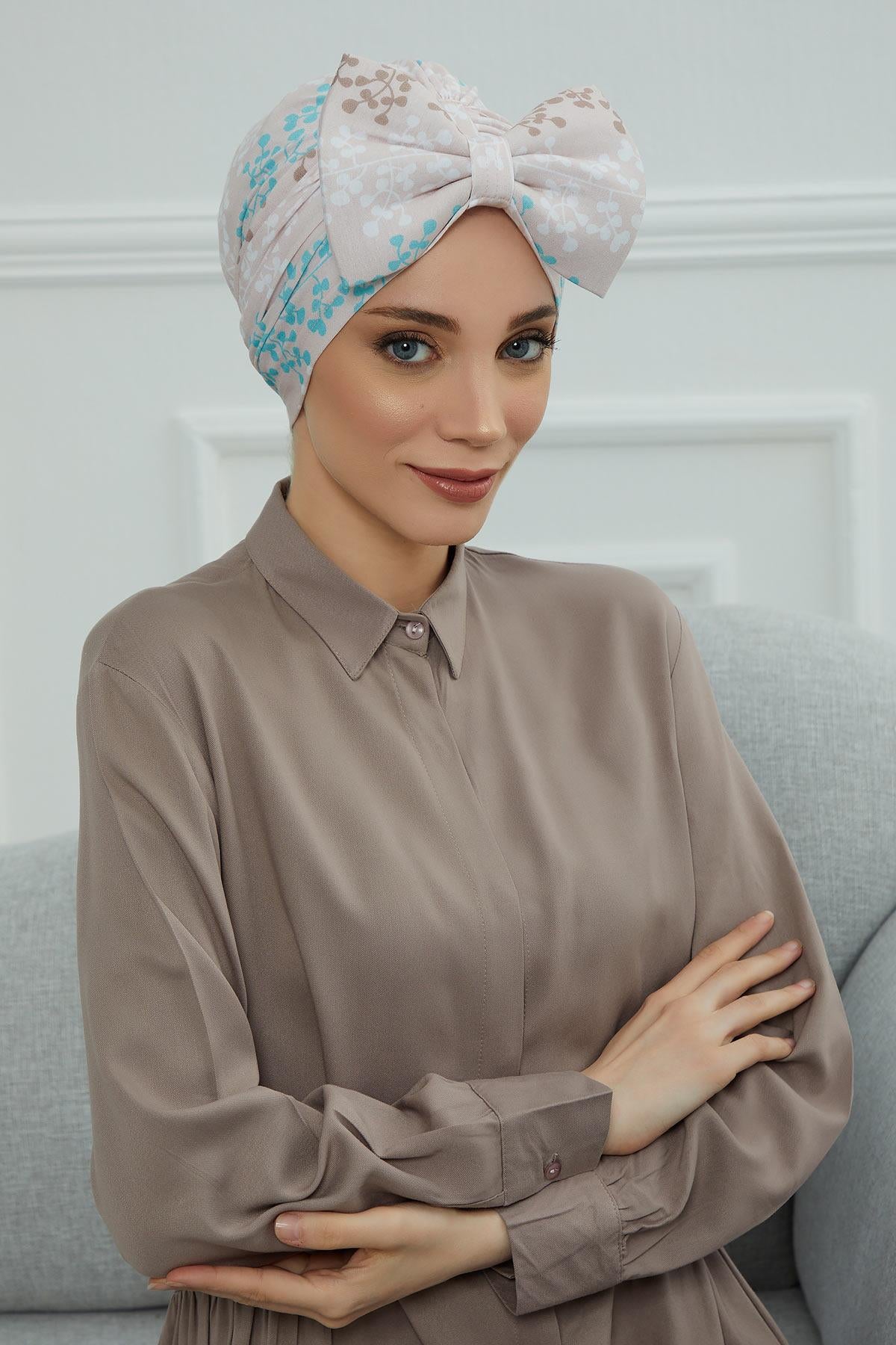 Desenli Dev Fiyonklu Bone,B-11YD