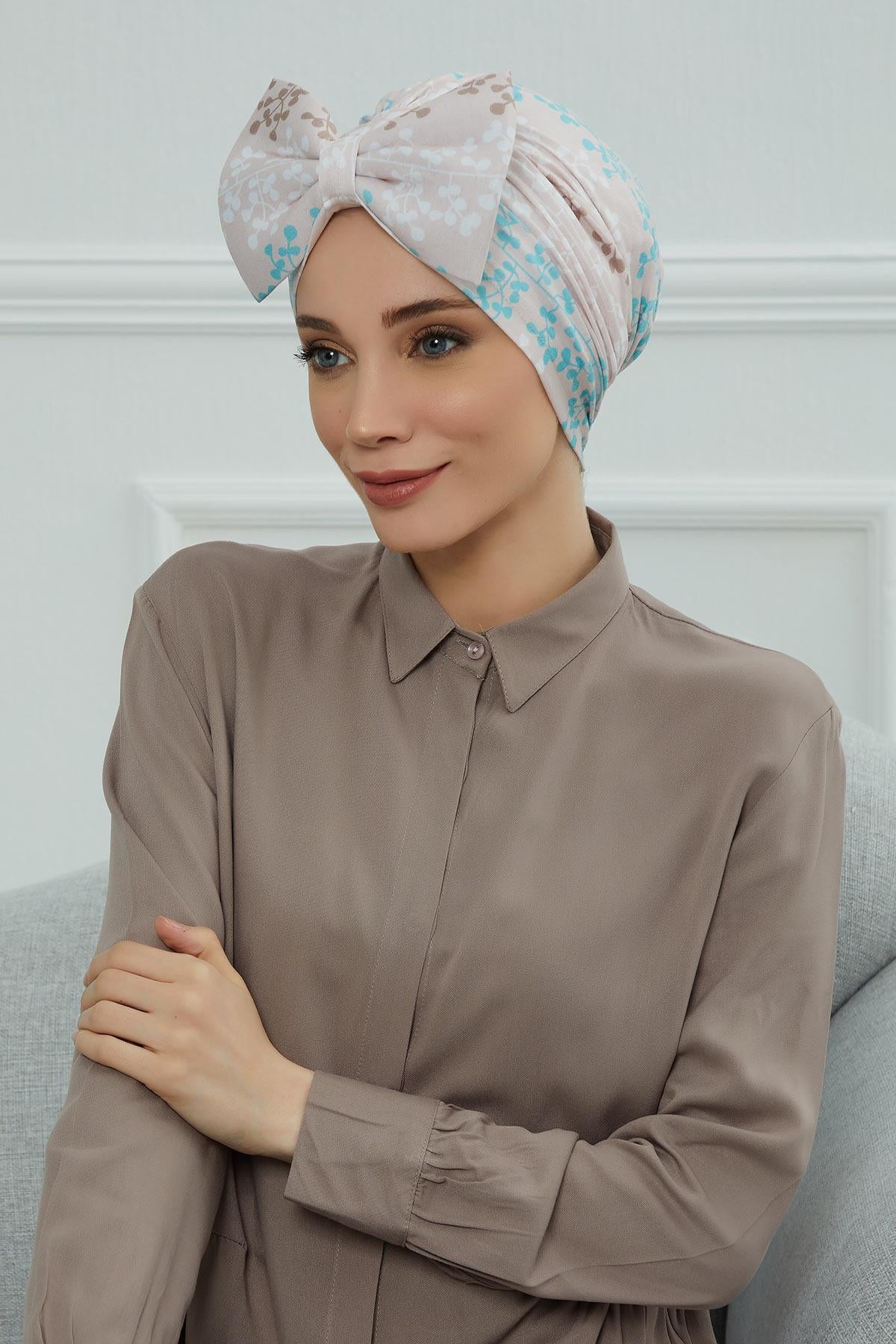 Desenli Dev Fiyonklu Bone,B-11YD