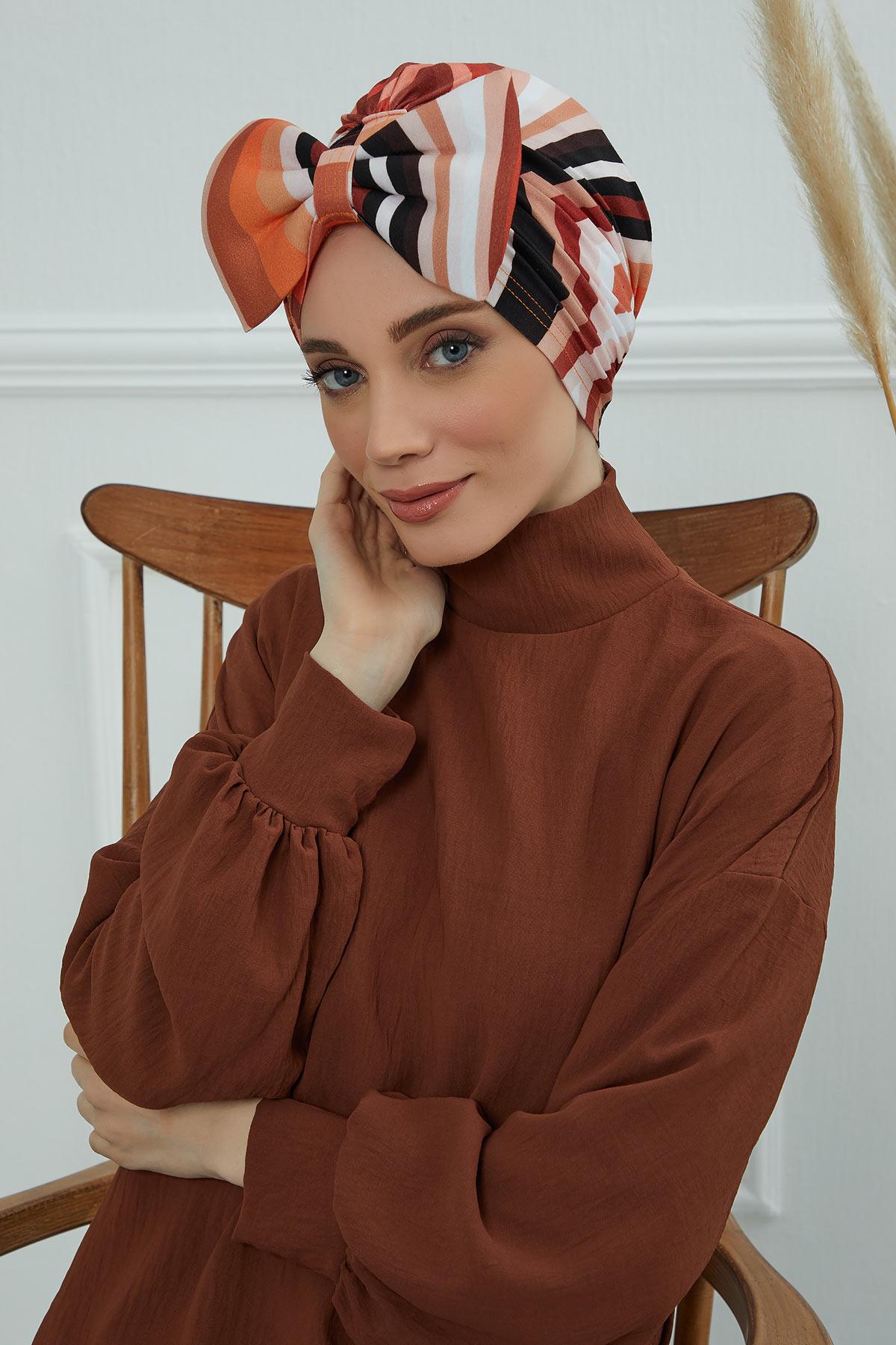 Desenli Dev Fiyonklu Bone,B-11YD