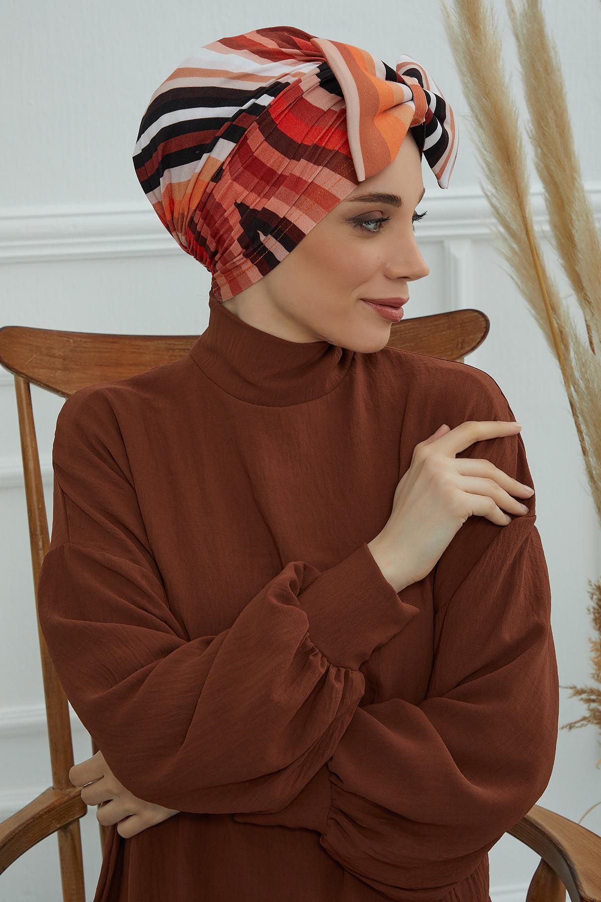 Desenli Dev Fiyonklu Bone,B-11YD