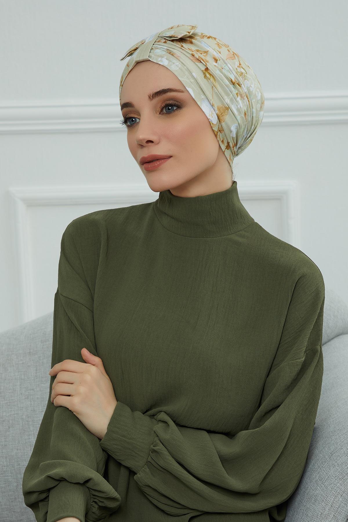 Desenli Önden Fiyonklu Bone,B-7YD