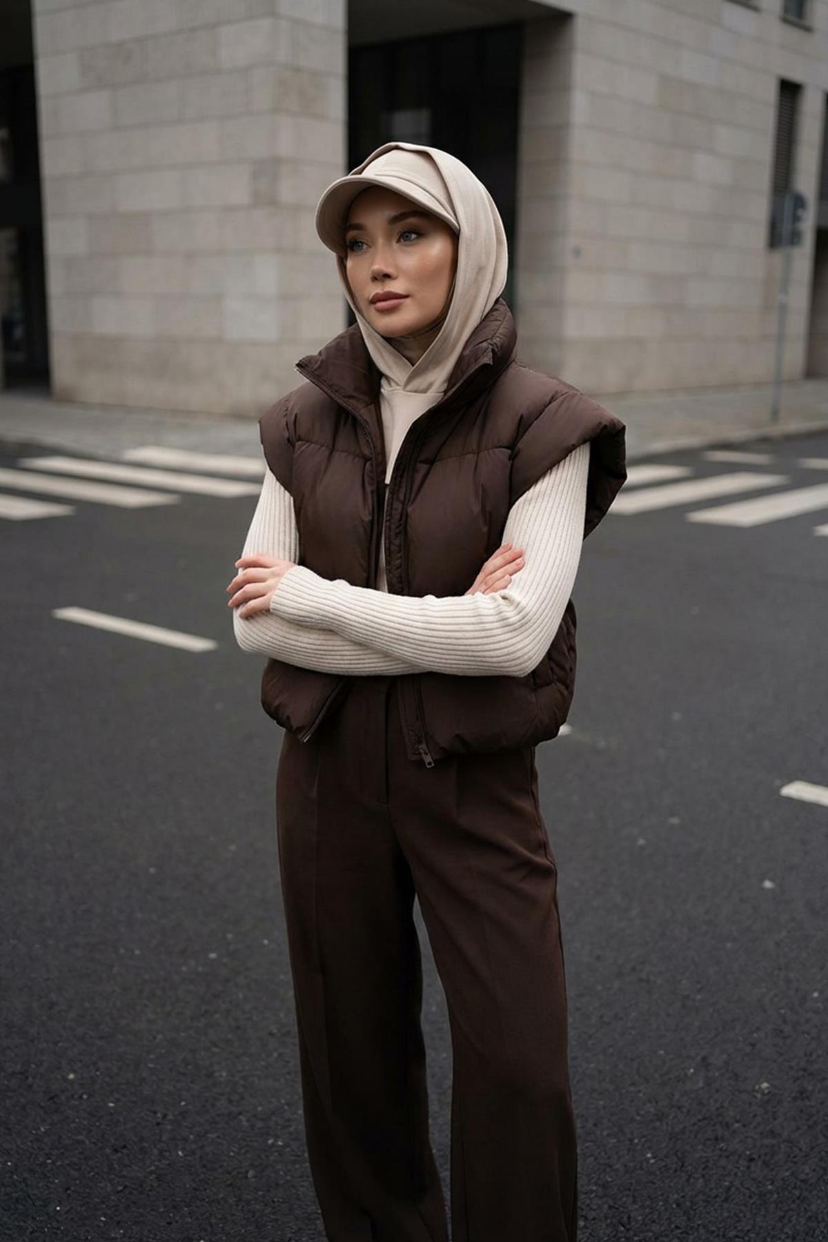 Dört Mevsim Siperlik ve Kapatıcı Özellikli Kadın Hazır Bone,B-88O