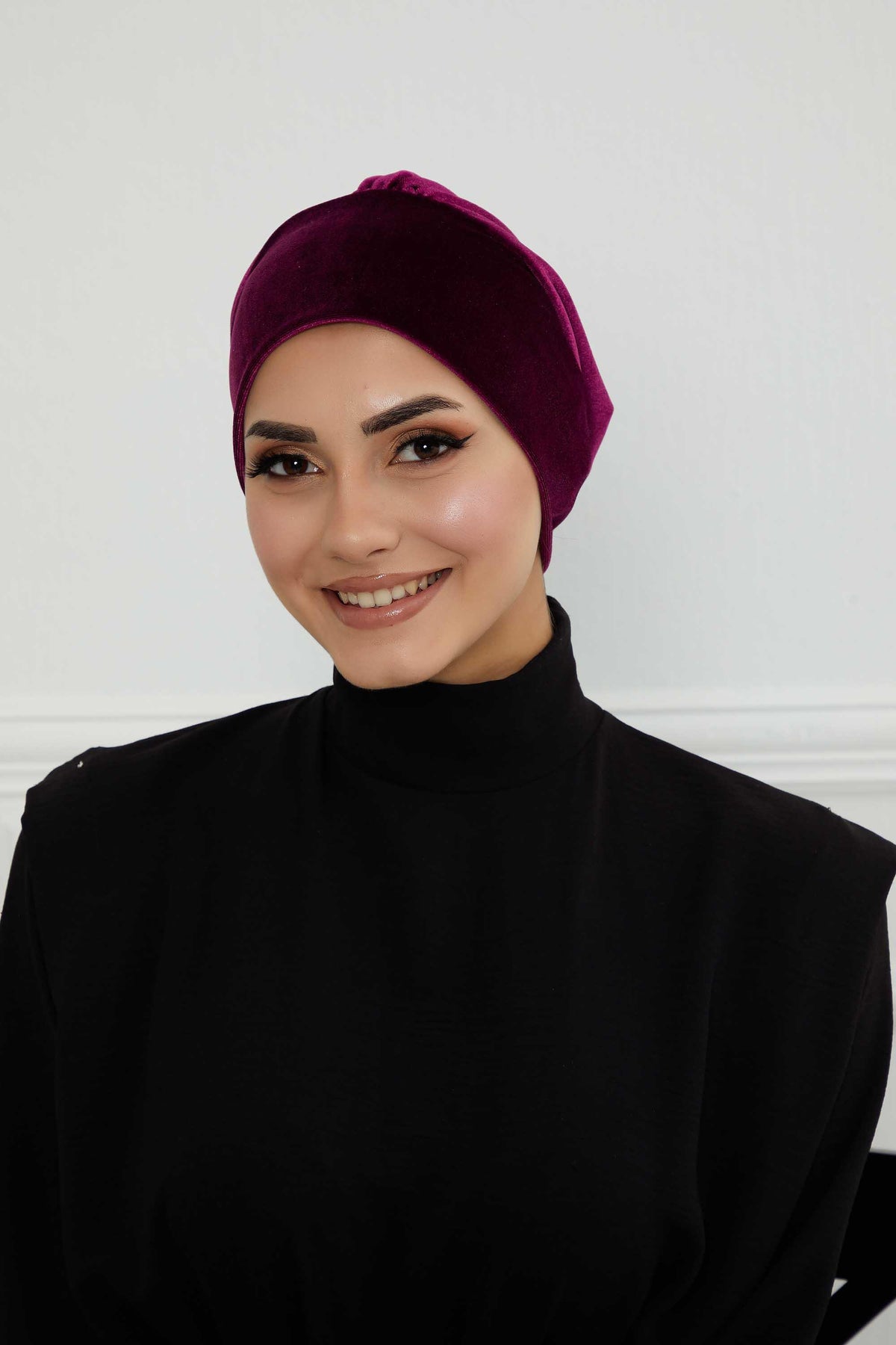 Gül Detaylı Kadife Bone,B-53K