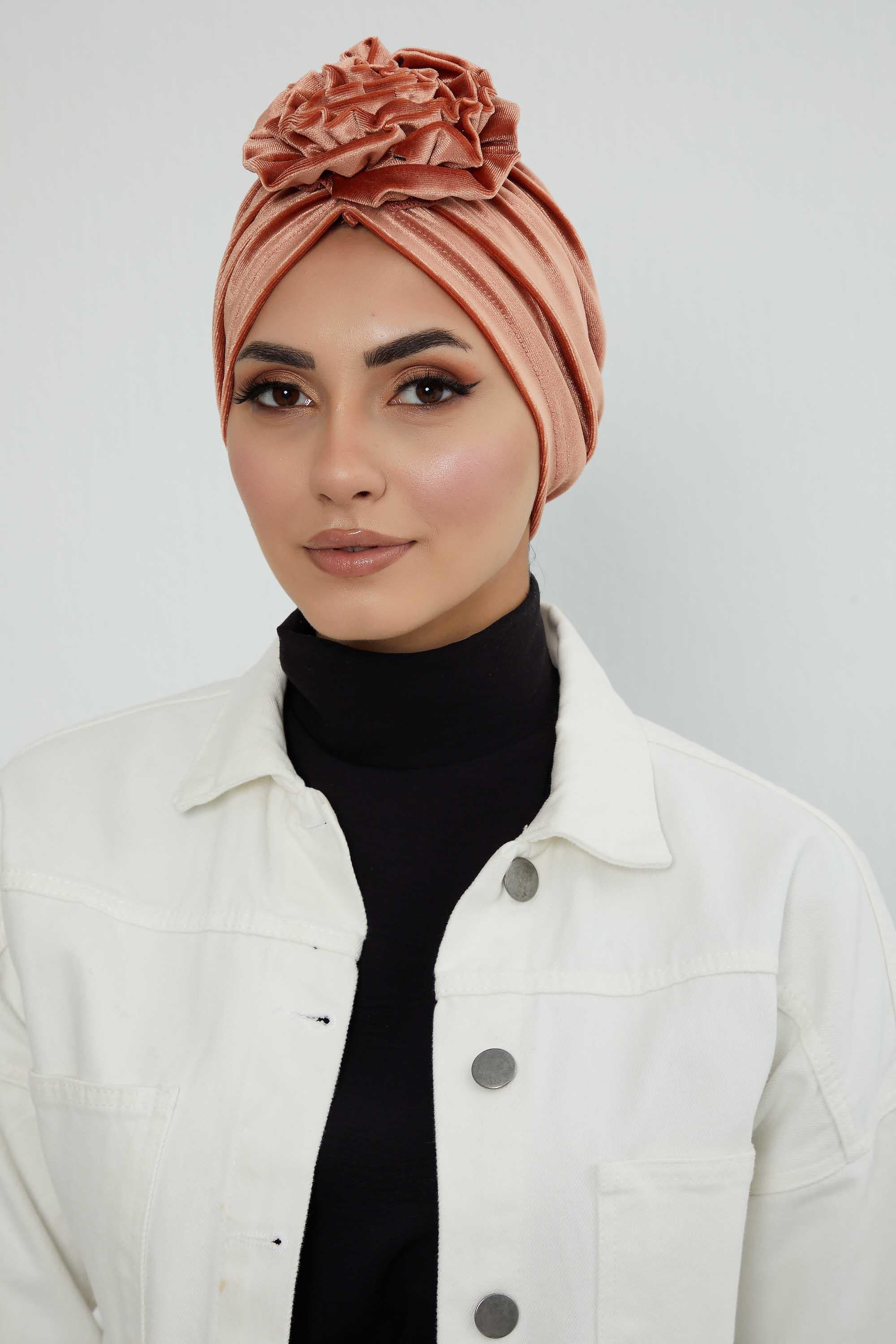 Güllü Kadife Bone,B-21KD