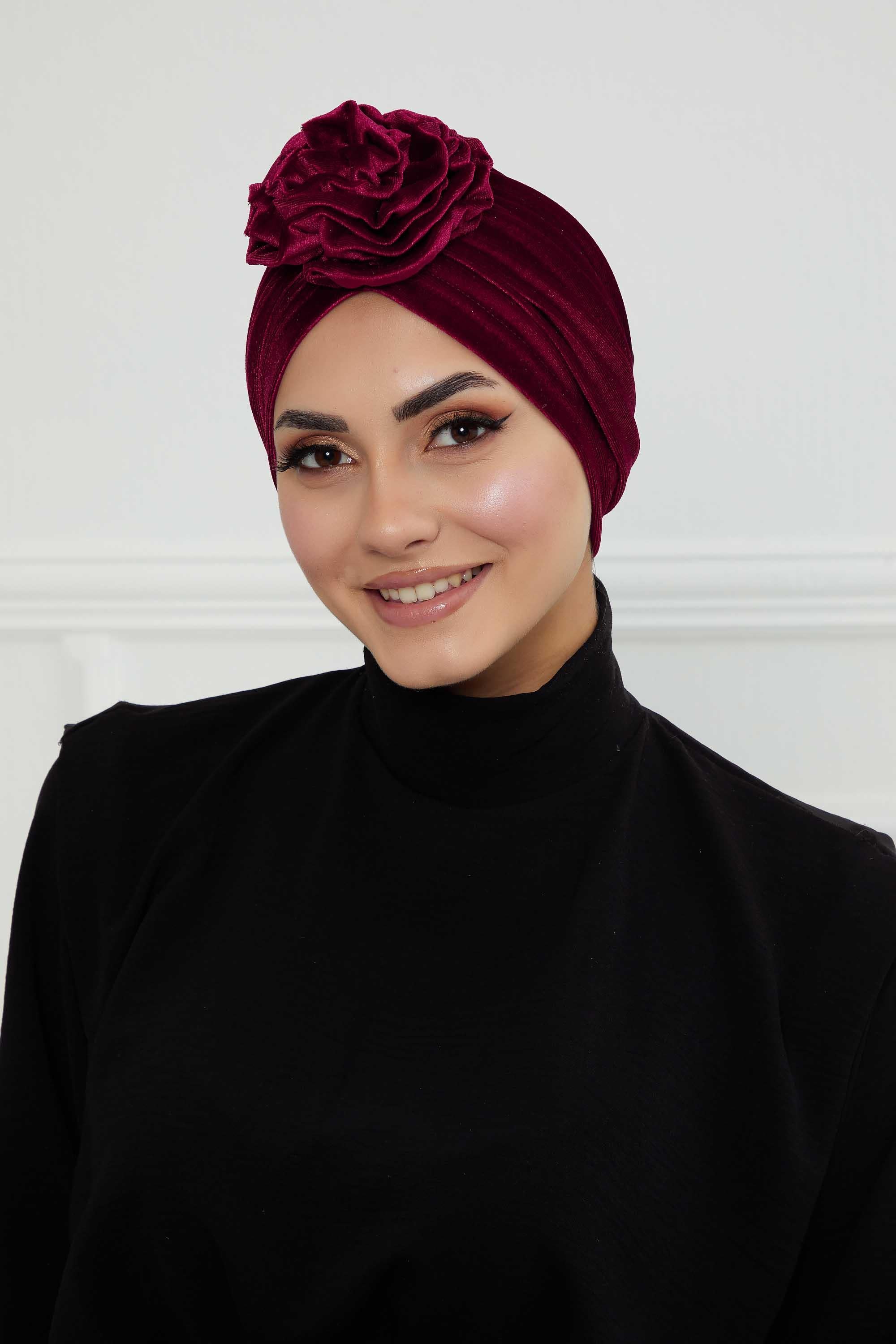 Güllü Kadife Bone,B-21KD