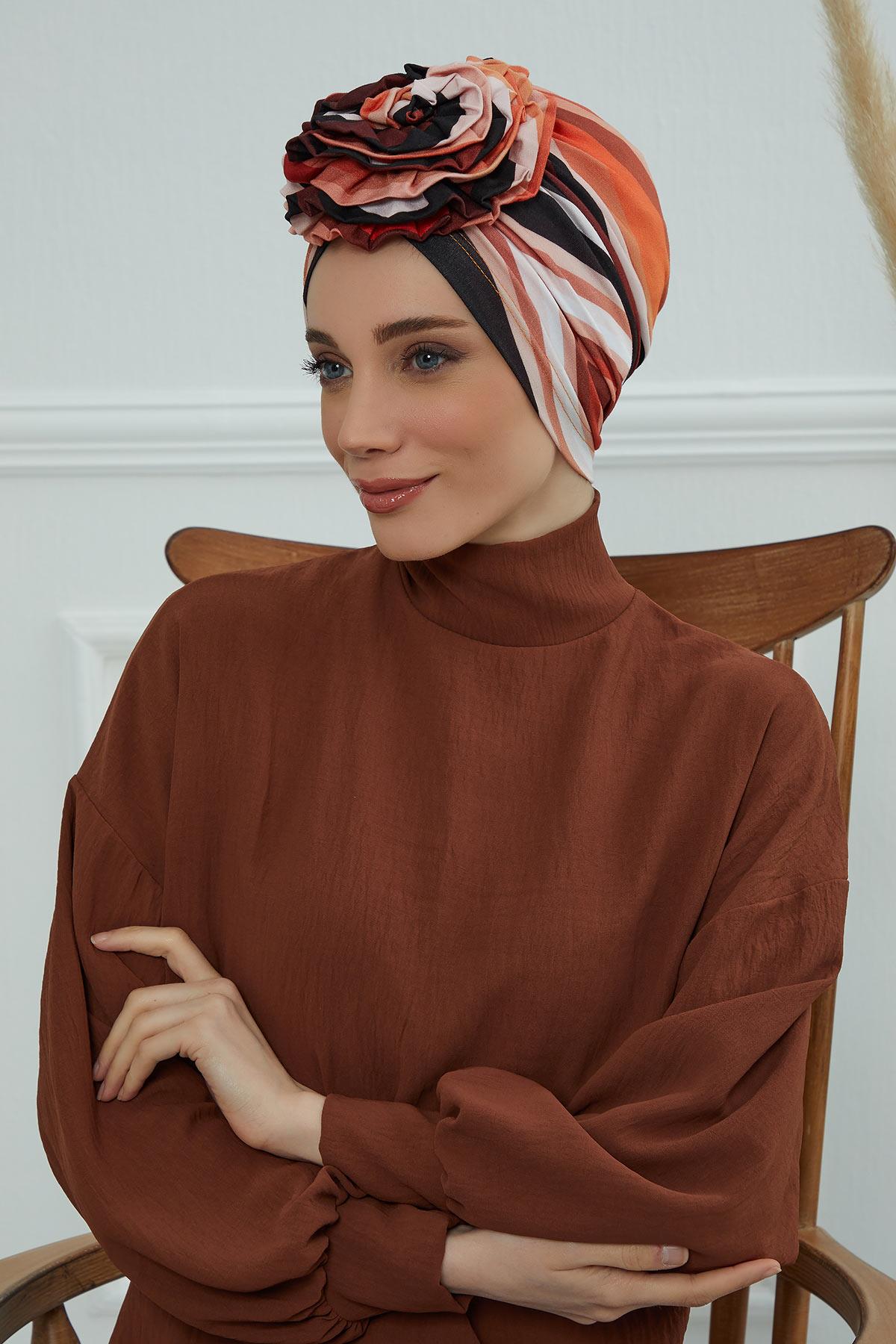 Güllü Penye Desenli Bone,B-21YD