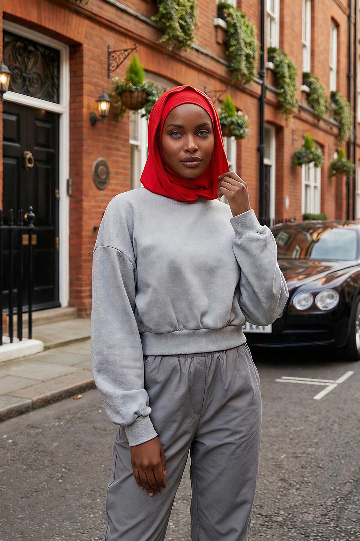 Kapşon ve Kapatıcı Özellikli Penye Kadın Hazır Bone,B-89P