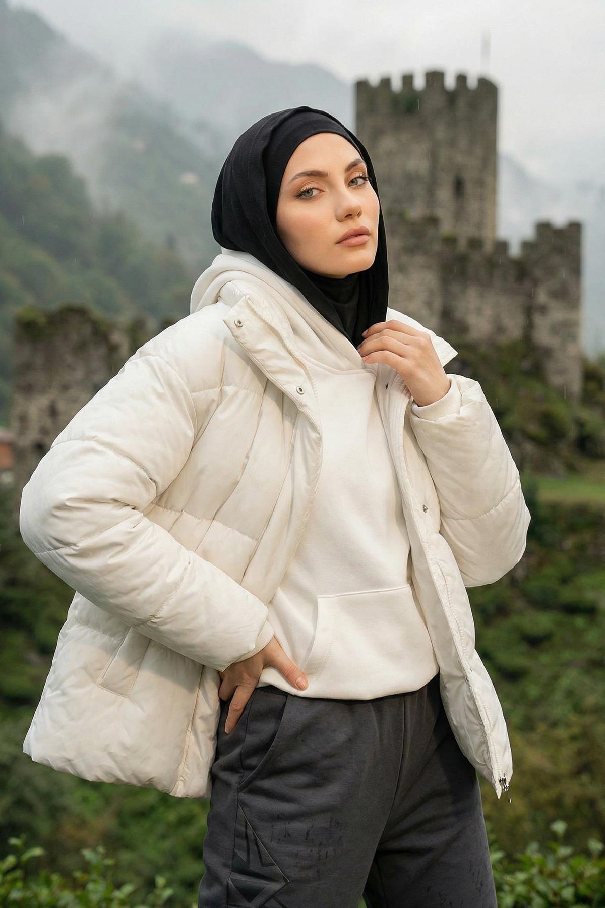 Kapşon ve Kapatıcı Özellikli Penye Kadın Hazır Bone,B-89P