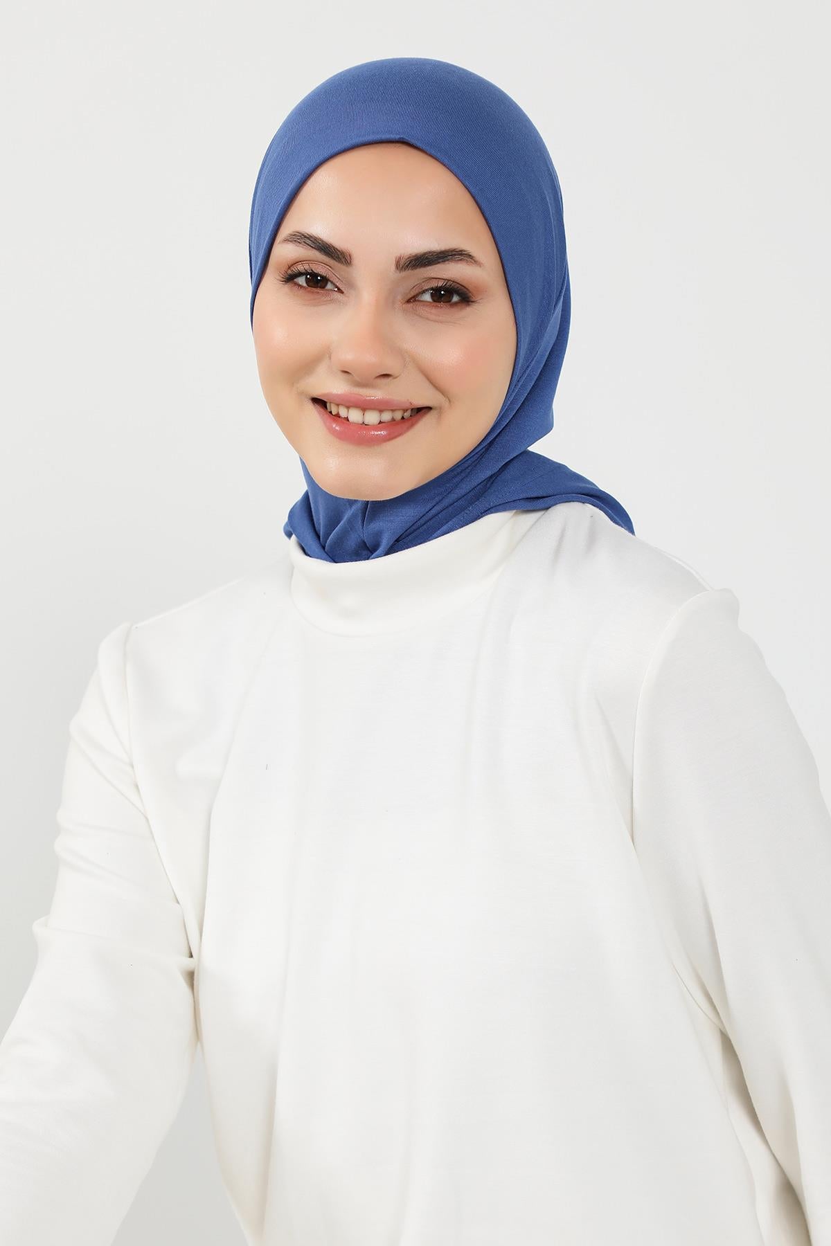 Kapşon ve Kapatıcı Özellikli Penye Kadın Hazır Bone,B-89P