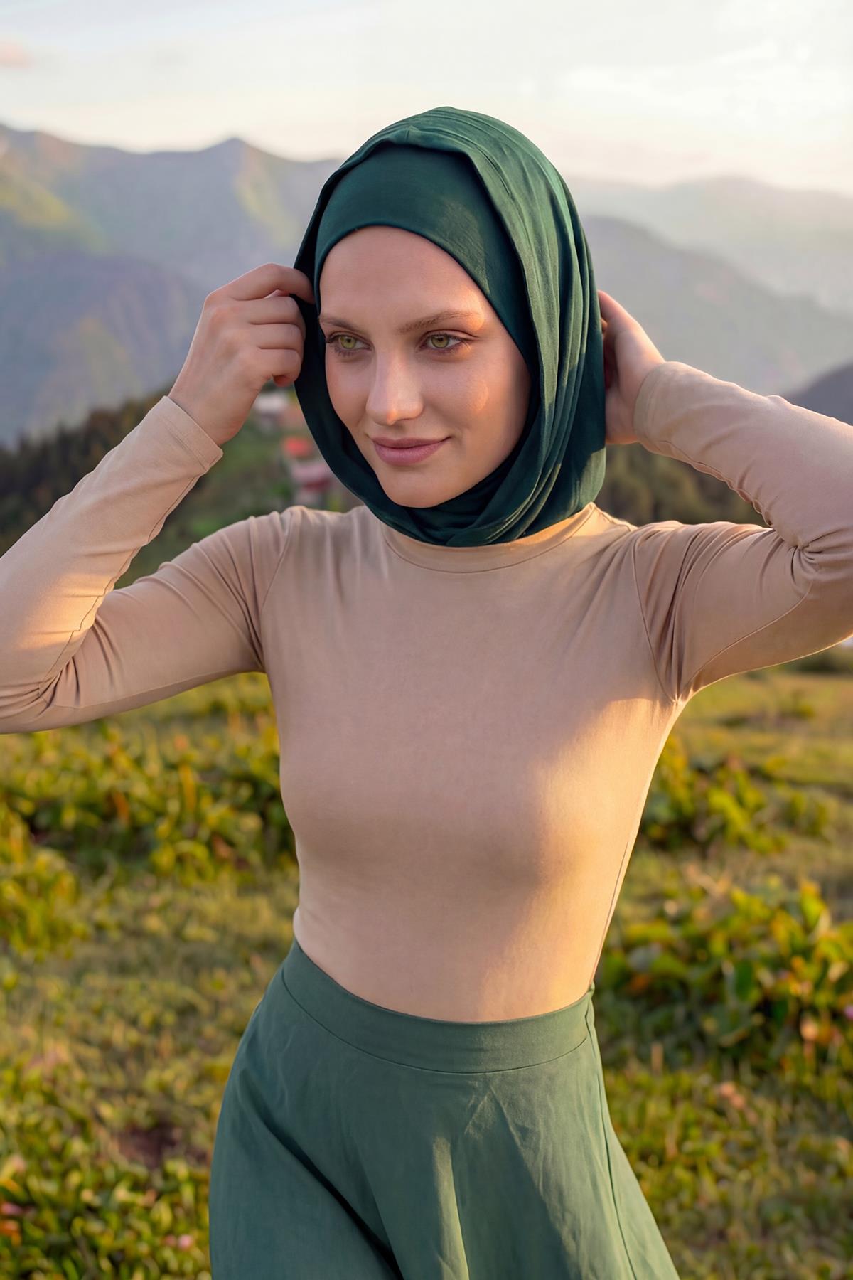 Kapşon ve Kapatıcı Özellikli Penye Kadın Hazır Bone,B-89P