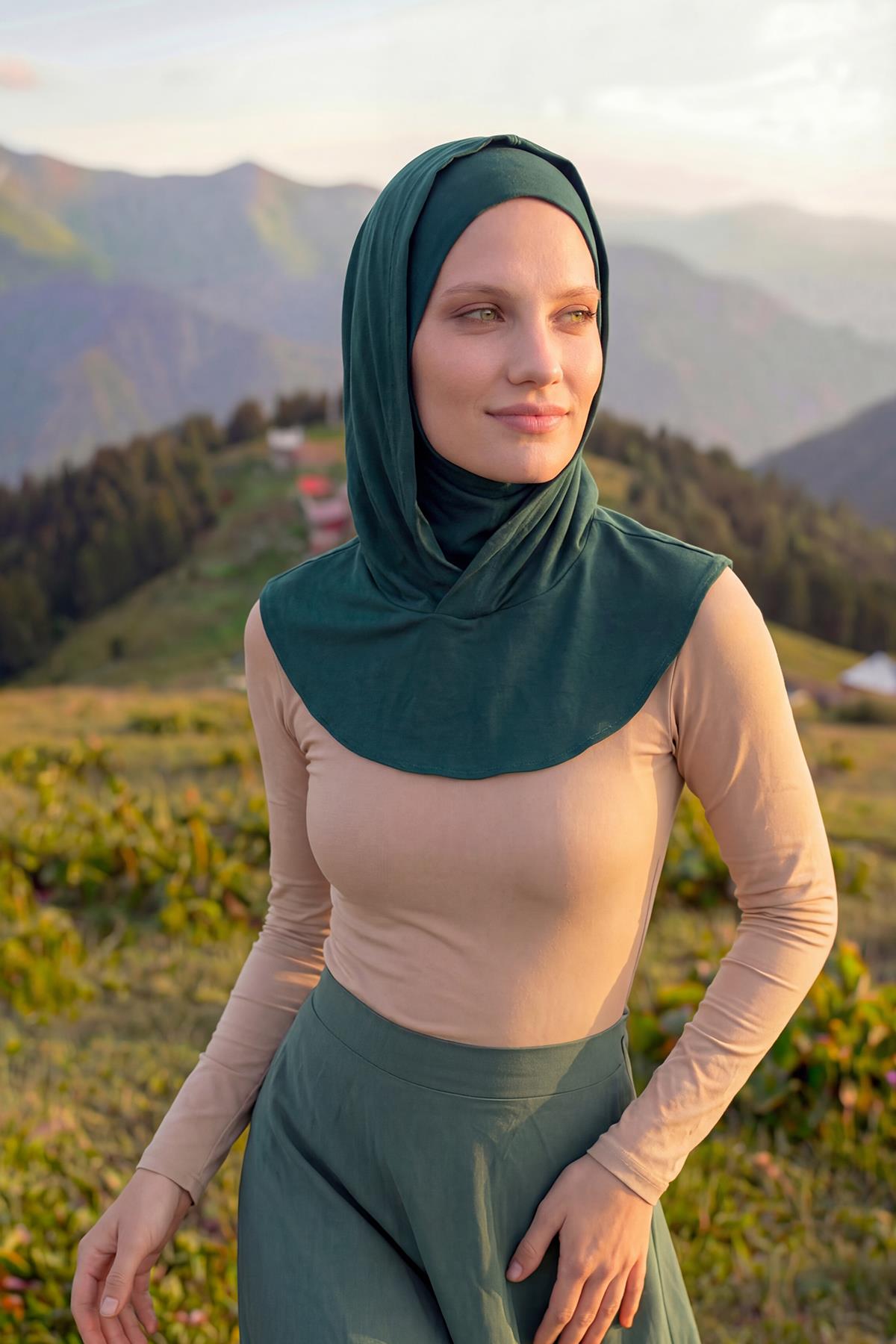 Kapşon ve Kapatıcı Özellikli Penye Kadın Hazır Bone,B-89P