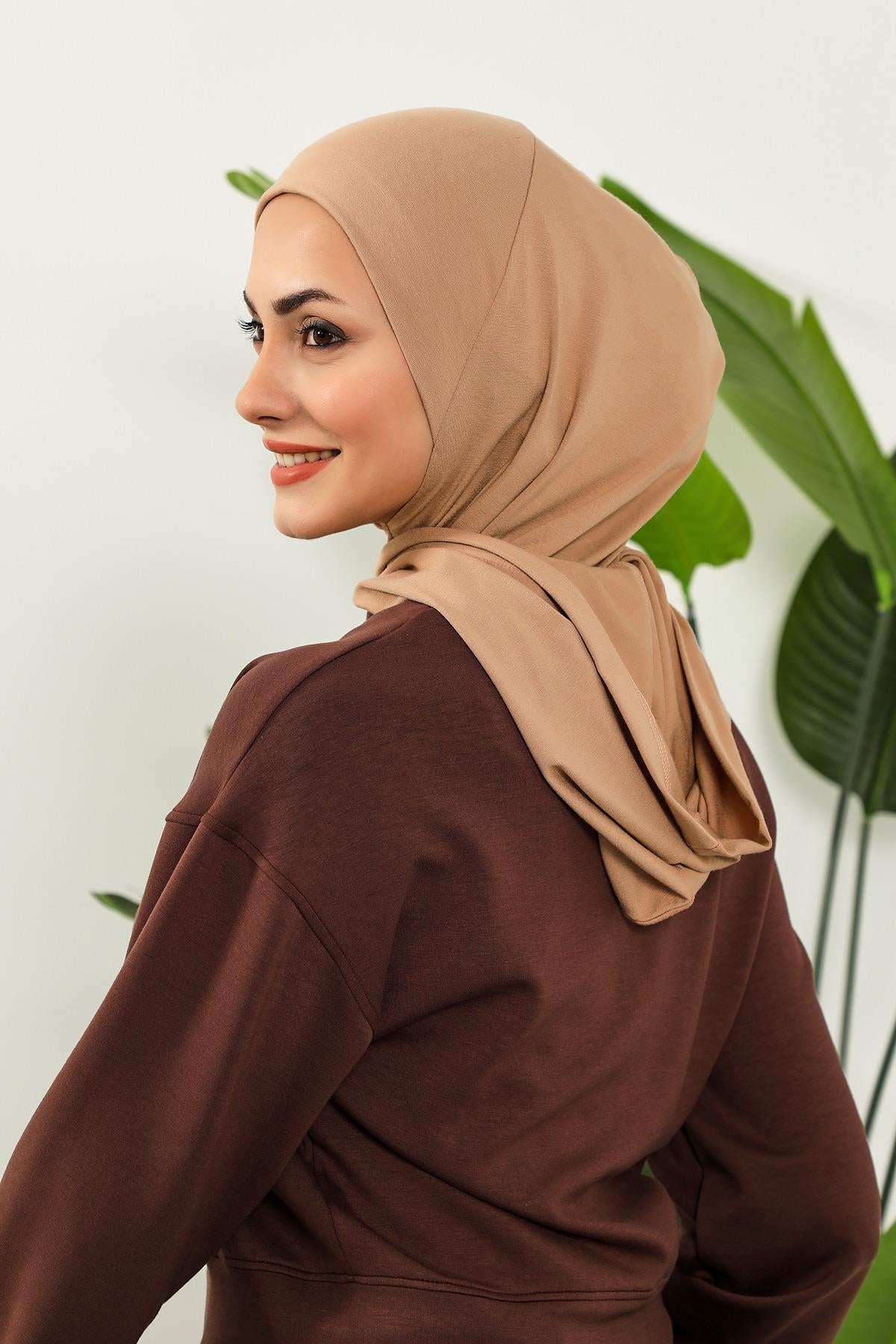 Kapşon ve Kapatıcı Özellikli Penye Kadın Hazır Bone,B-89P