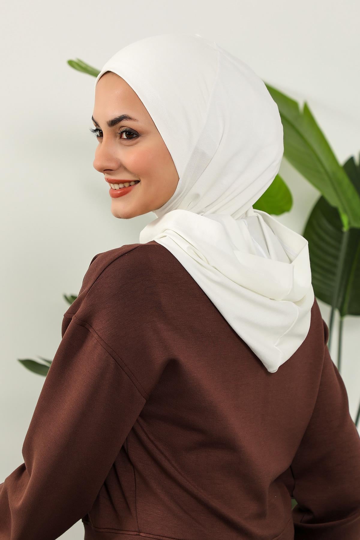 Kapşon ve Kapatıcı Özellikli Penye Kadın Hazır Bone,B-89P