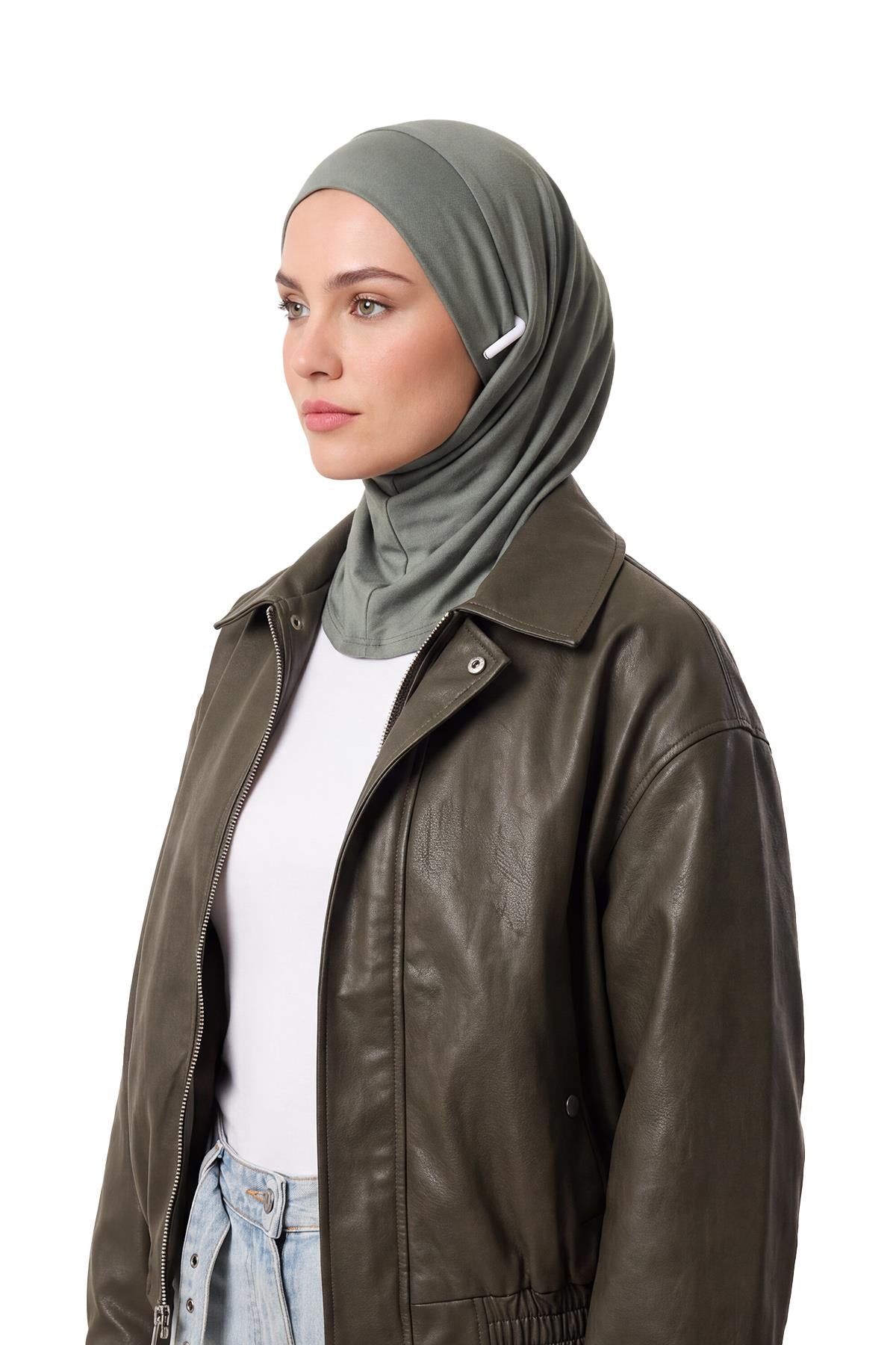 Kışlık Boyun Kapatıcı Özellikli ve Kulaklık Girişli Penye Bone,B-94O