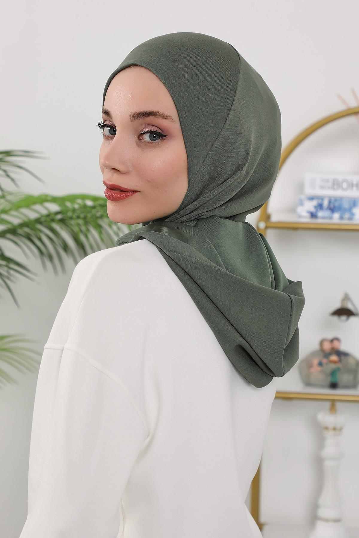 Kışlık Kapşon ve Kapatıcı Özellikli Kadın Hazır Bone,B-89O