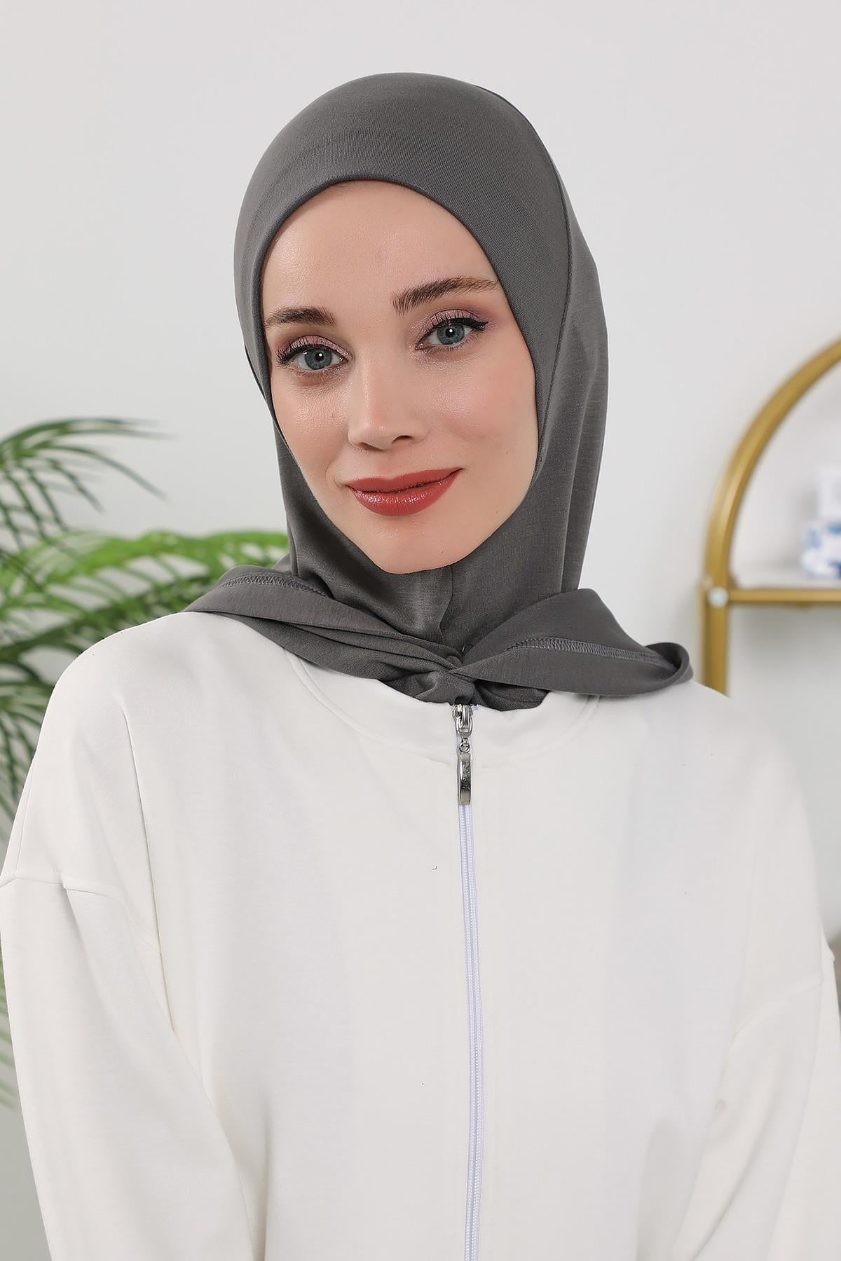 Kışlık Kapşon ve Kapatıcı Özellikli Kadın Hazır Bone,B-89O