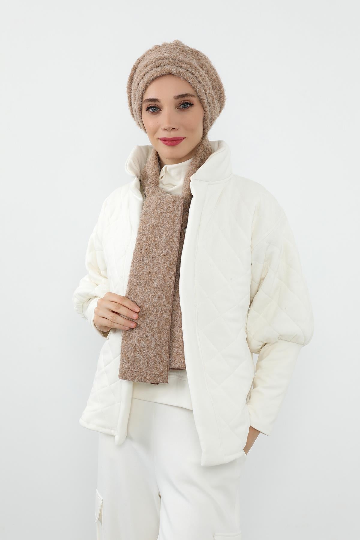 Kışlık Tüylü Pileli Bone ve Atkı Takımı,BAT-3TK