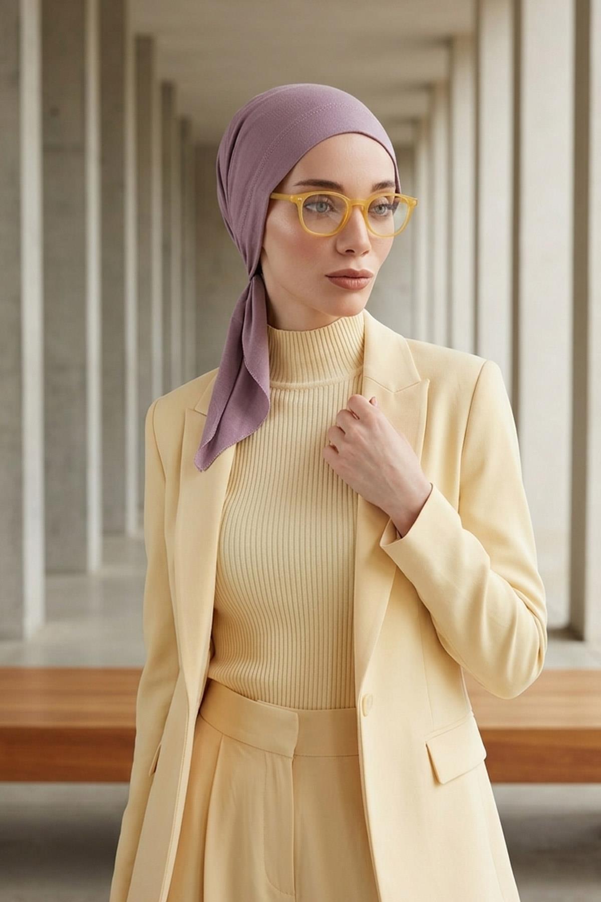 Kullanışlı Üçgen Eşarp,B-45