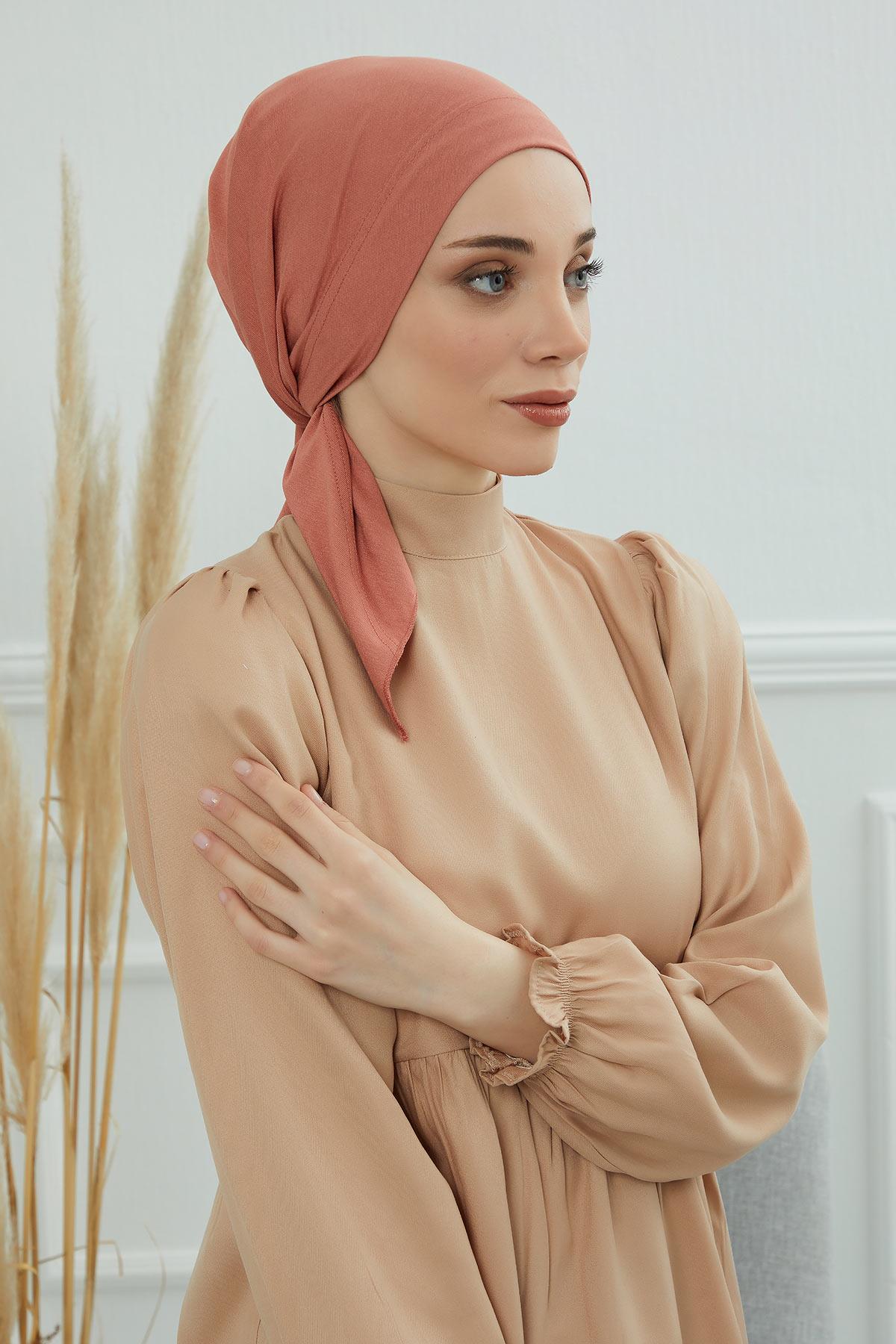 Kullanışlı Üçgen Eşarp,B-45