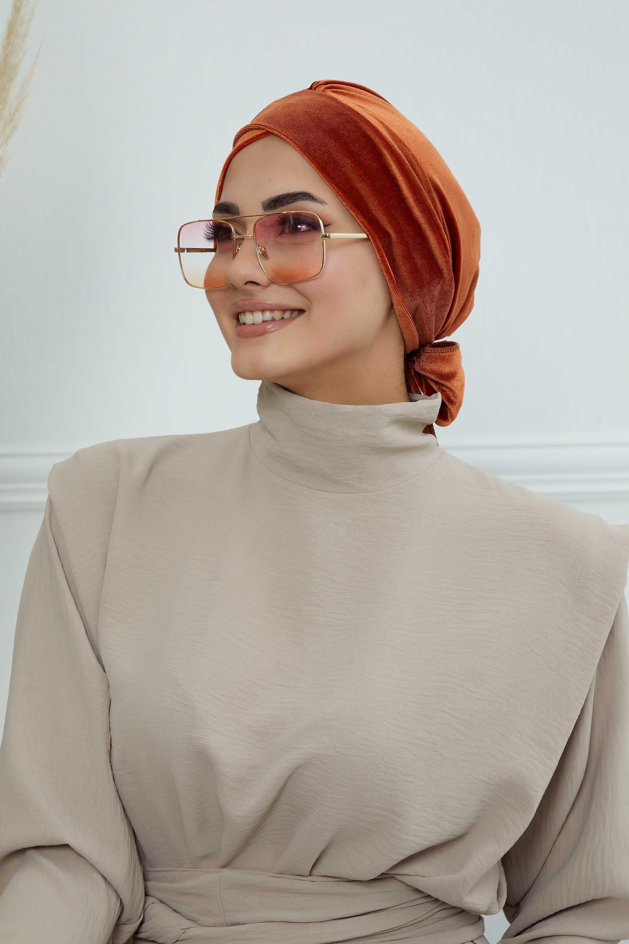 Kuşaklı Kadife Bone,B-31K