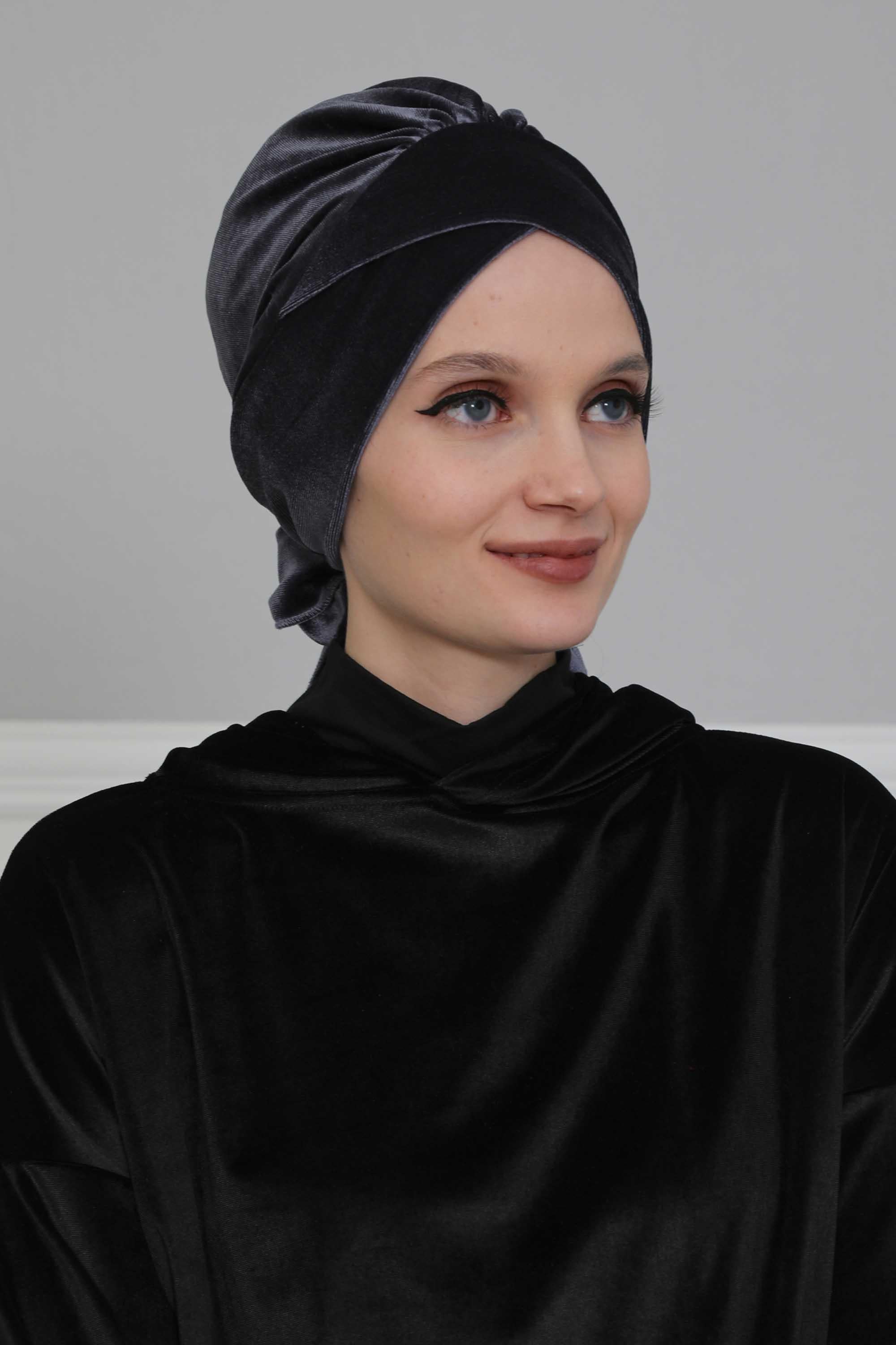 Kuşaklı Kadife Bone,B-31K