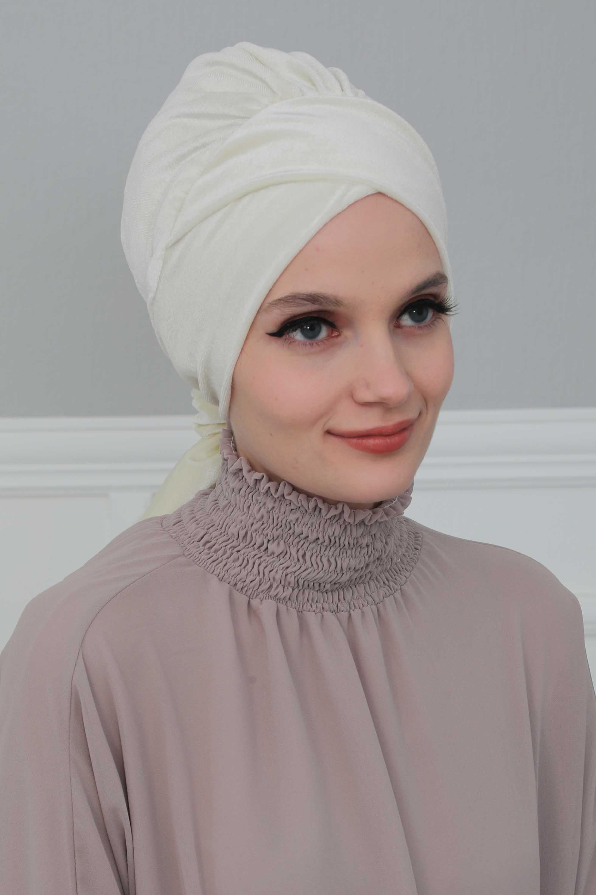 Kuşaklı Kadife Bone,B-31K