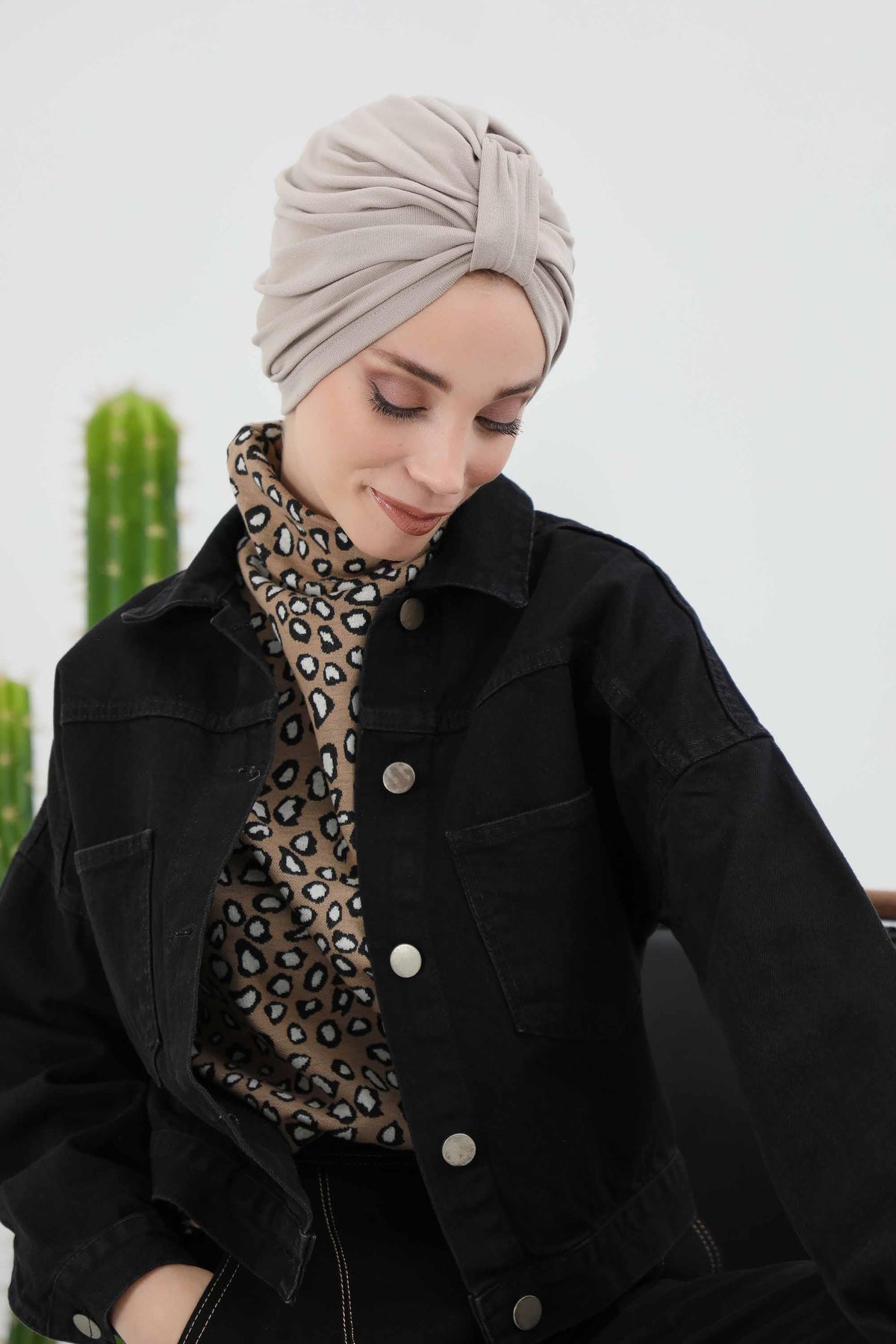 Ön Kemer Detaylı Bone,B-68RB