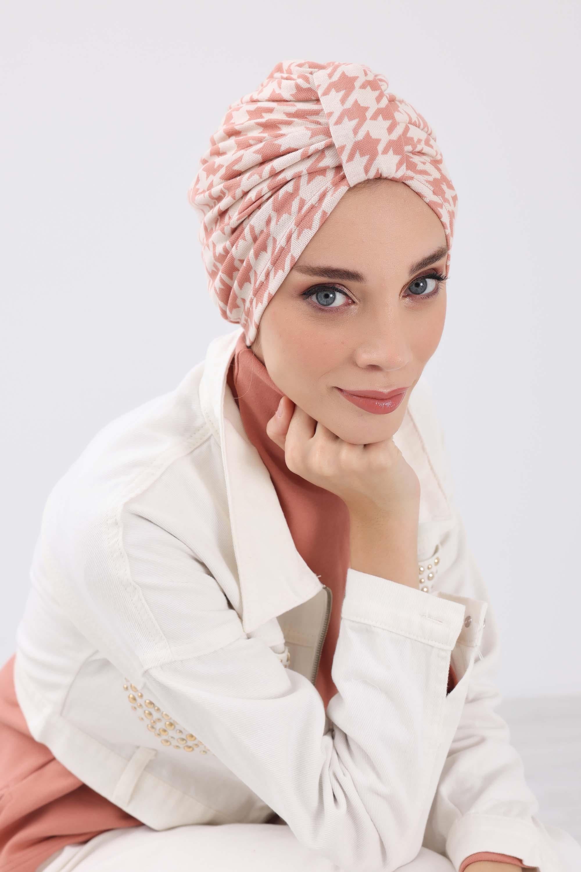 Ön Kemer Detaylı Desenli Bone,B-68DIV