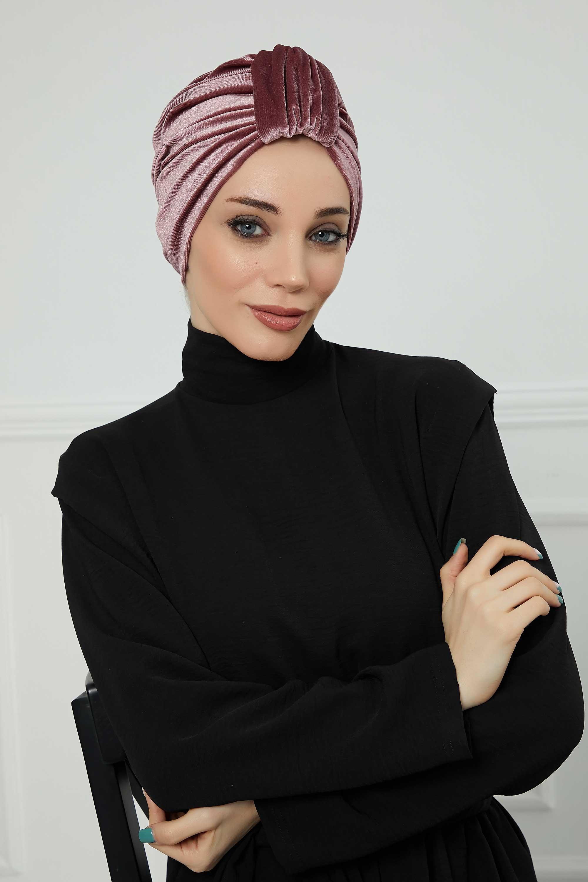Ön Kemer Detaylı Kadife Bone,B-68K
