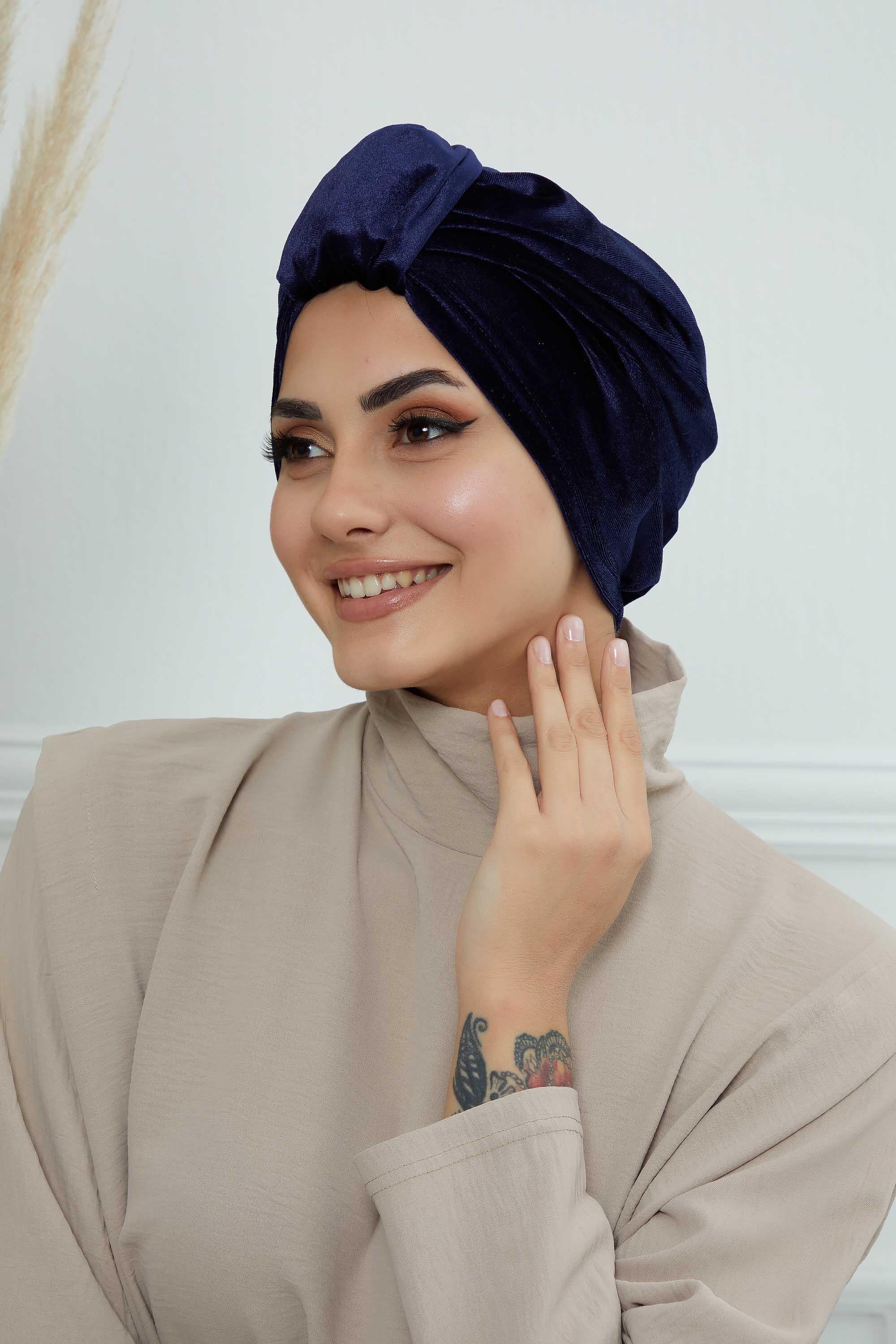 Ön Kemer Detaylı Kadife Bone,B-68K