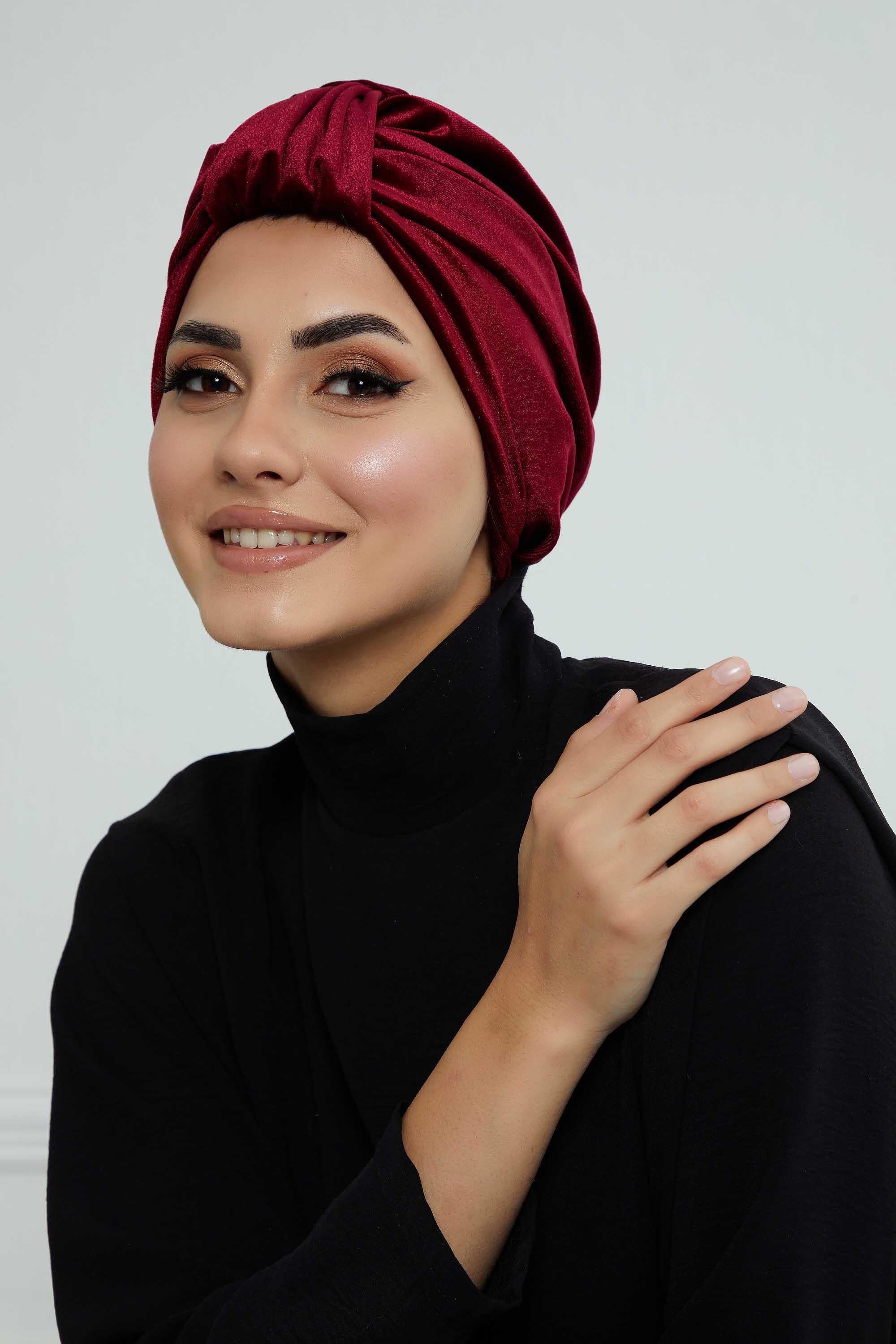 Ön Kemer Detaylı Kadife Bone,B-68K