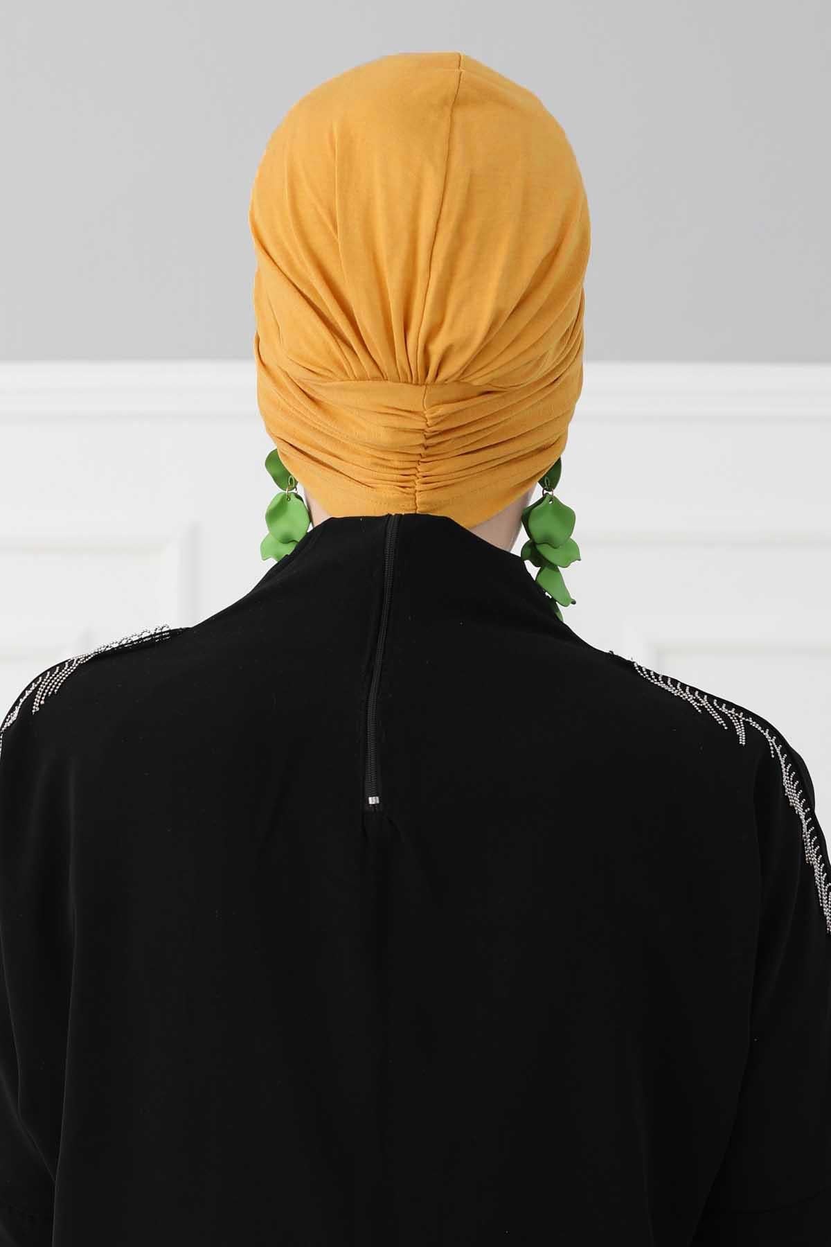 Önden Fiyonklu Bone,B-7