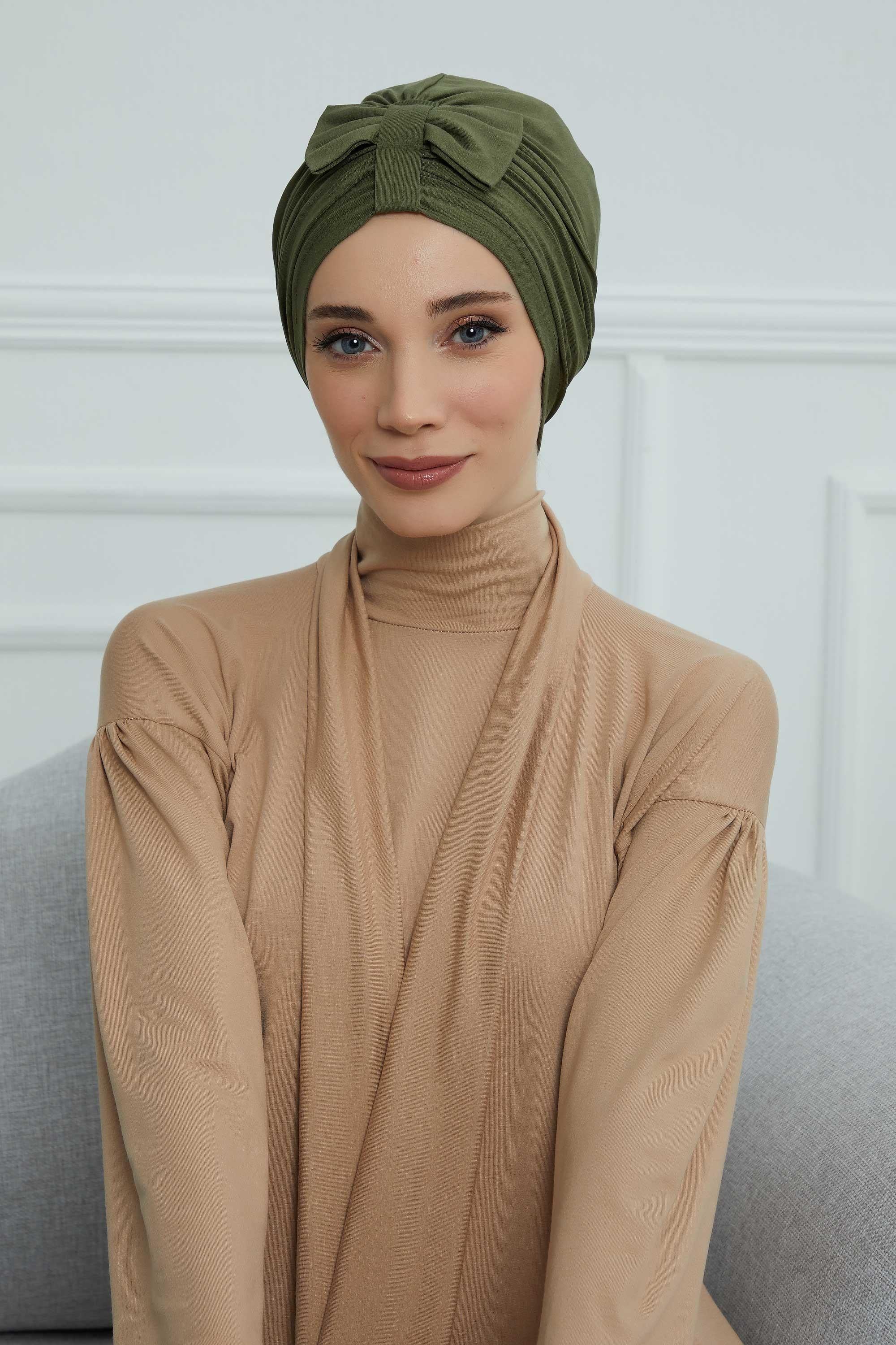 Önden Fiyonklu Bone,B-7