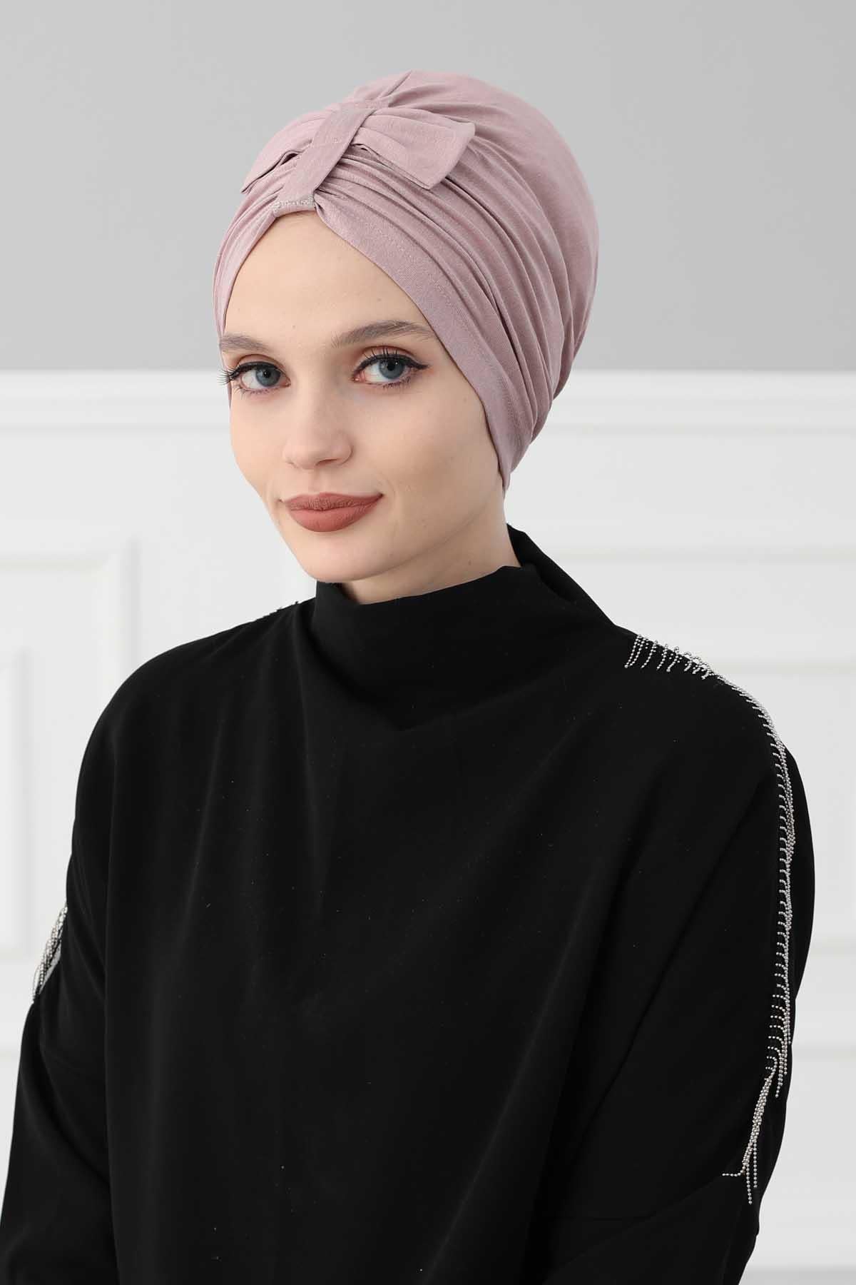 Önden Fiyonklu Bone,B-7