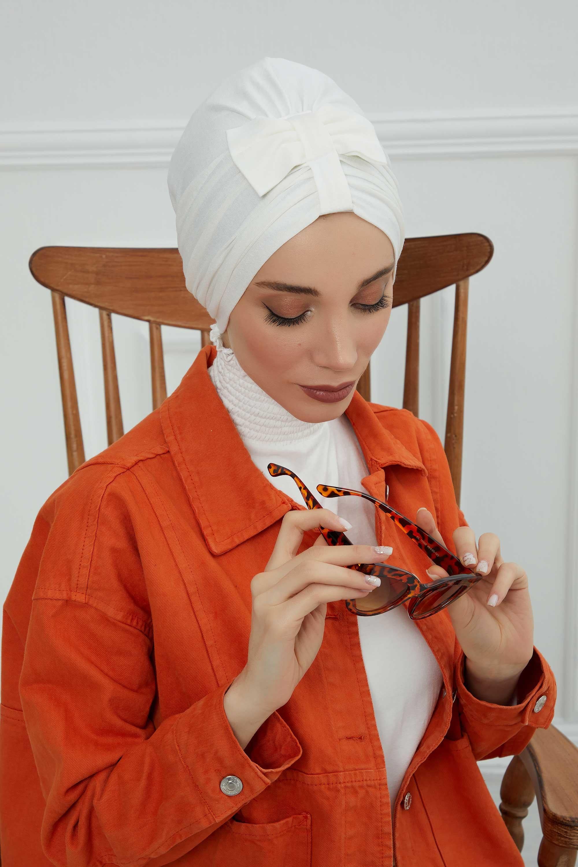 Önden Fiyonklu Bone,B-7