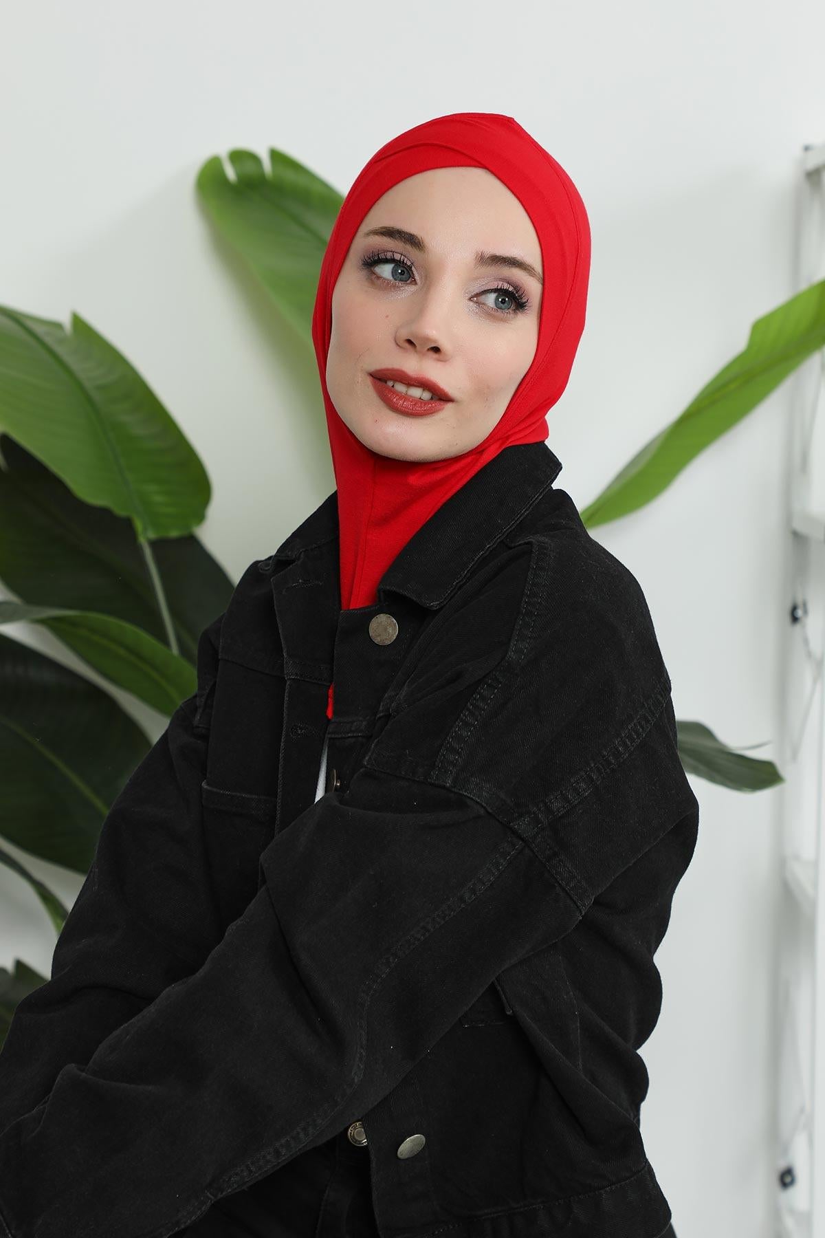 Önü Çapraz Detaylı Penye Bone,TB-4,TB-4